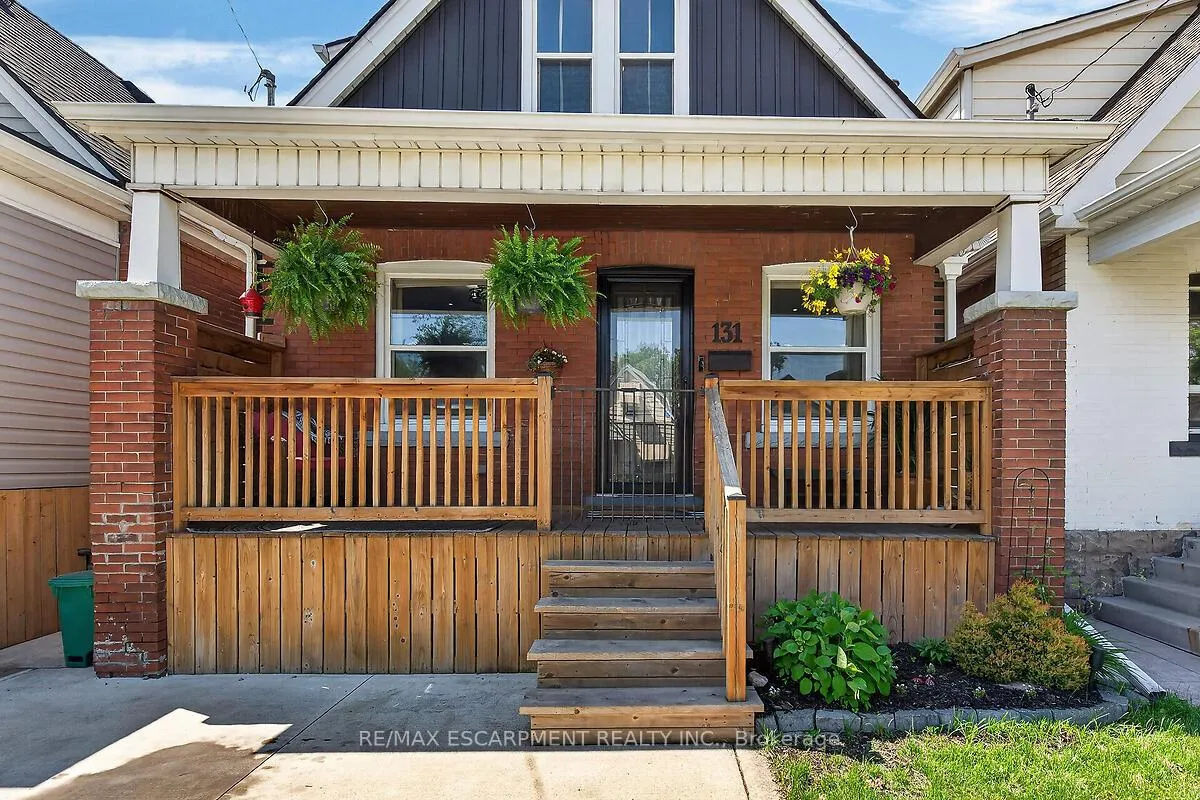 Photo 6 of 131 Garside Avenue N, Hamilton, Homeside — HOMEH