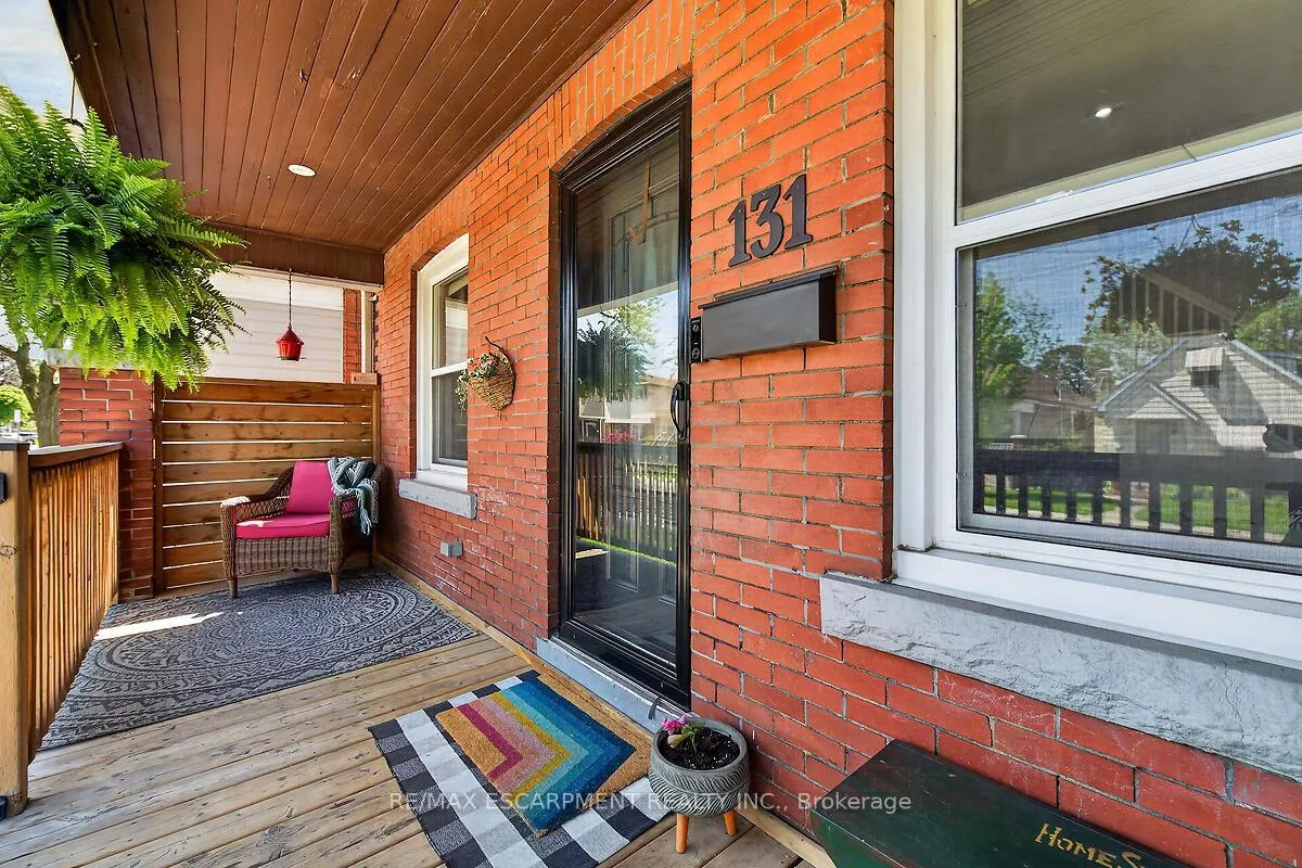 Photo 7 of 131 Garside Avenue N, Hamilton, Homeside — HOMEH