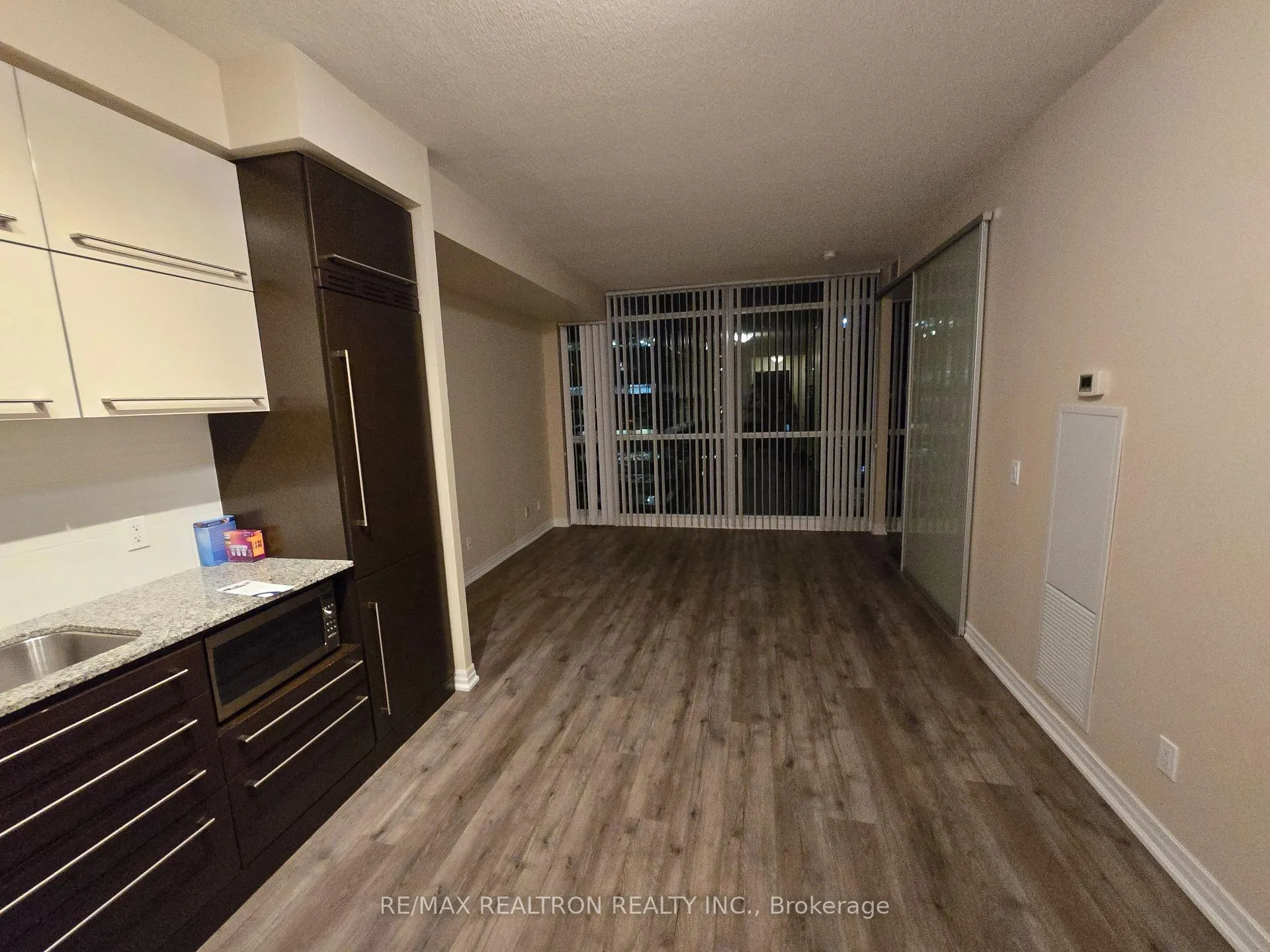 Photo 6 of Unit Ph505, 770 Bay Street, Toronto, Bay Street Corridor — HOMEH