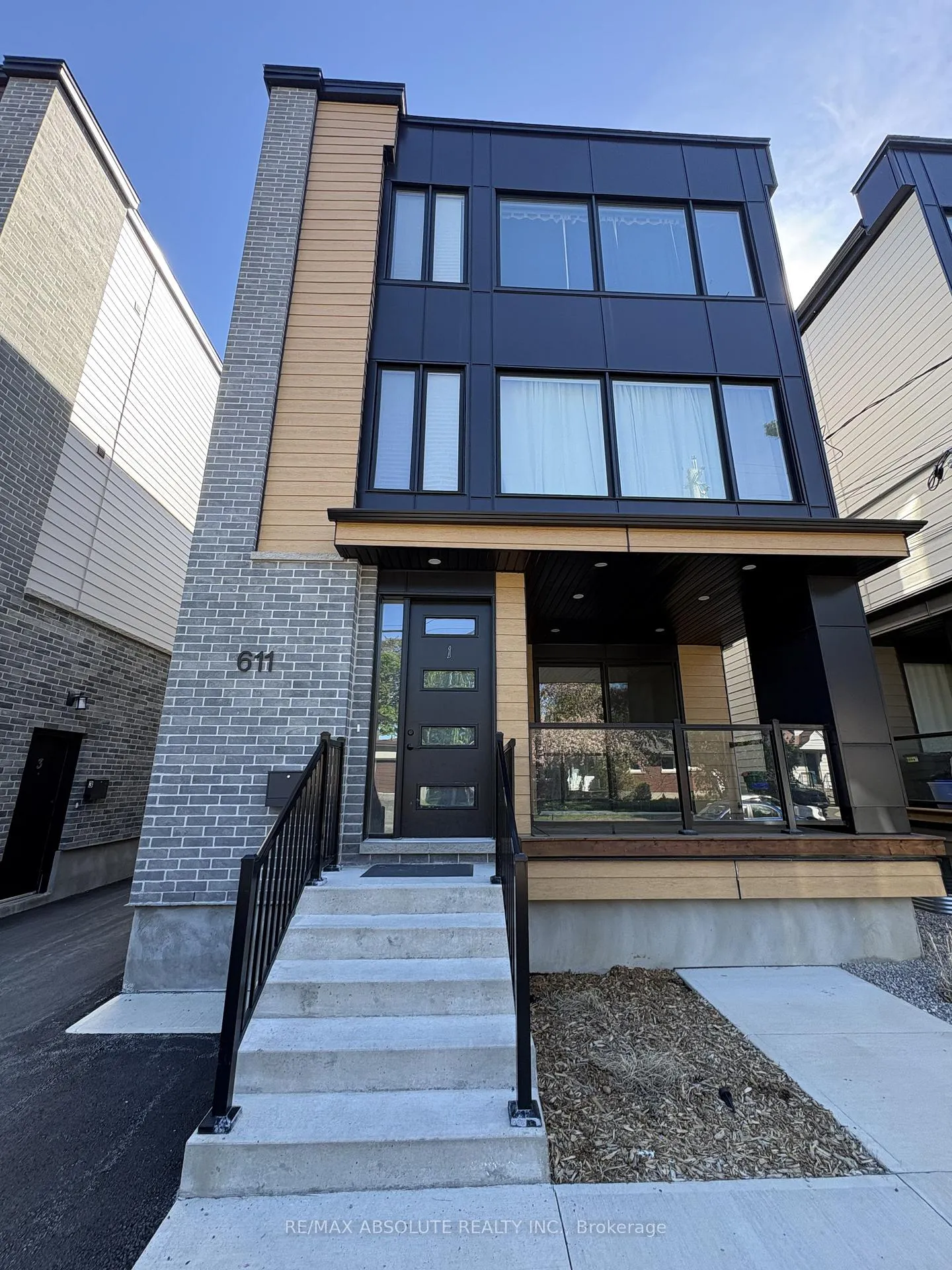 Photo 1 of 611 Parkview Road, Ottawa, Westboro/Hampton Park — HOMEH