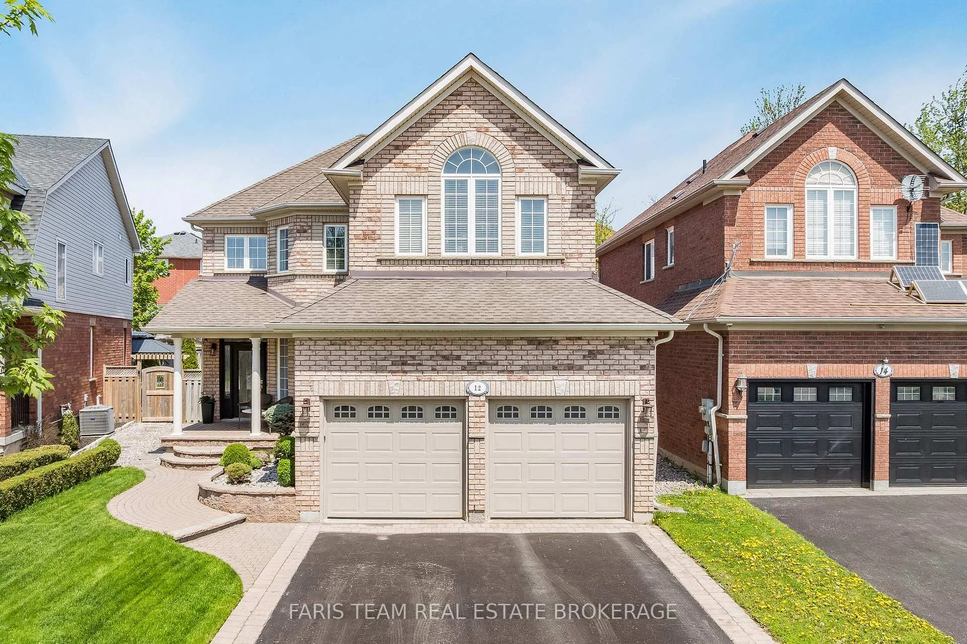 Front of 12 Kensington Trail