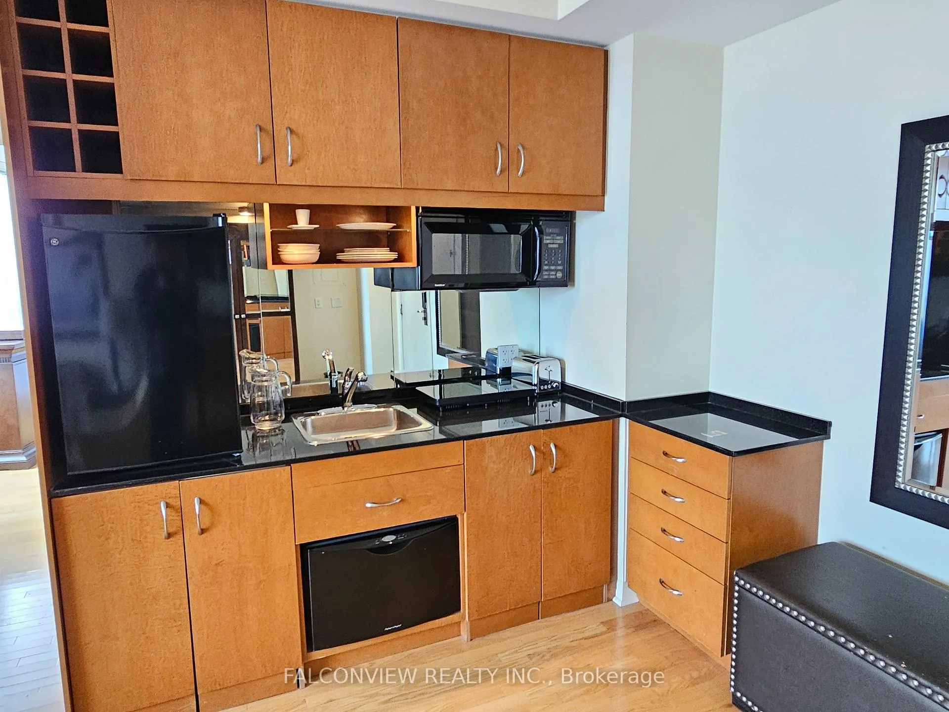 Photo 7 of Unit 4606, 1 King Street W, Toronto, Bay Street Corridor — HOMEH