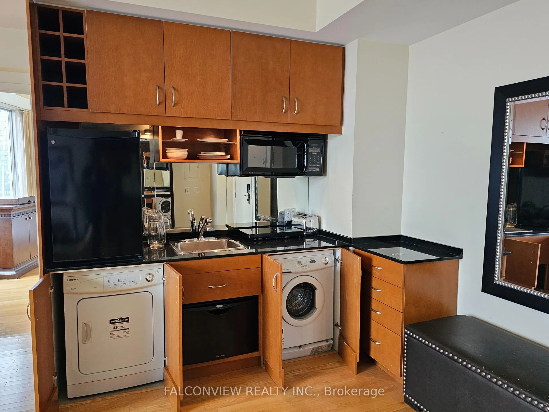 Photo 8 of Unit 4606, 1 King Street W, Toronto, Bay Street Corridor — HOMEH