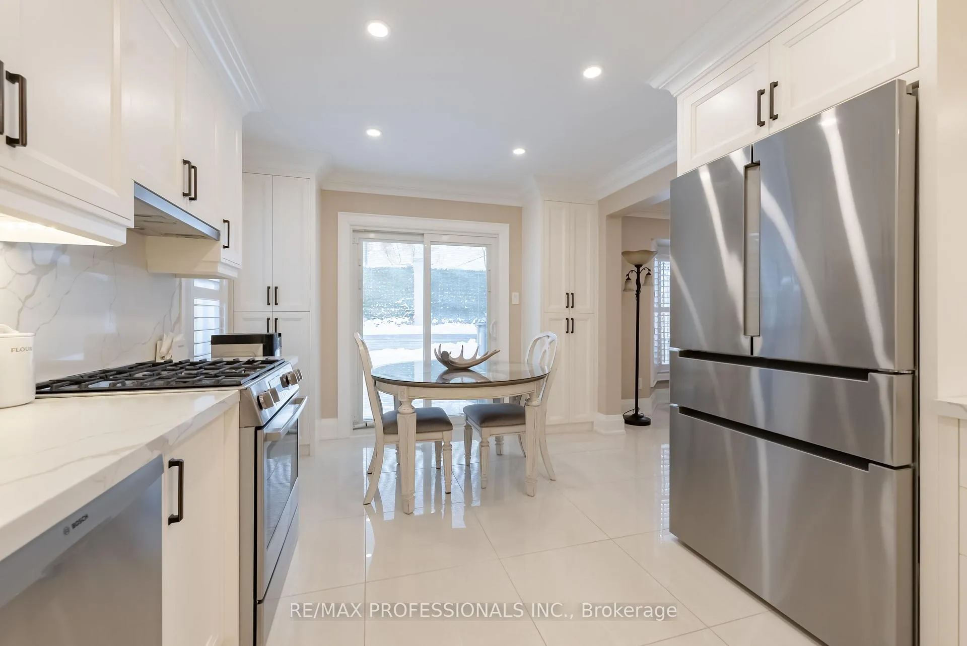 Photo 11 of 99 Desert Sand Drive, Brampton, Sandringham-Wellington — HOMEH
