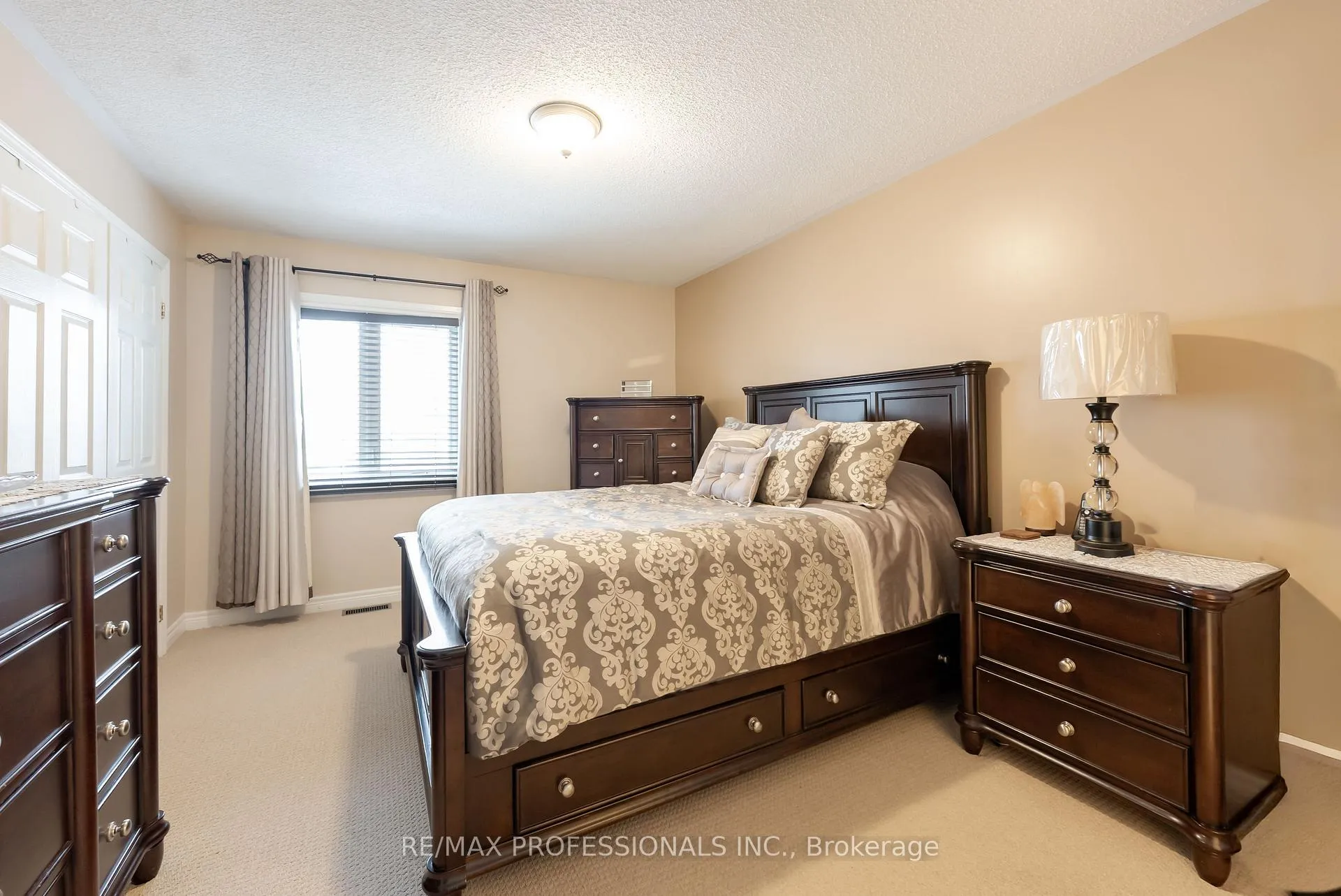 Photo 20 of 99 Desert Sand Drive, Brampton, Sandringham-Wellington — HOMEH