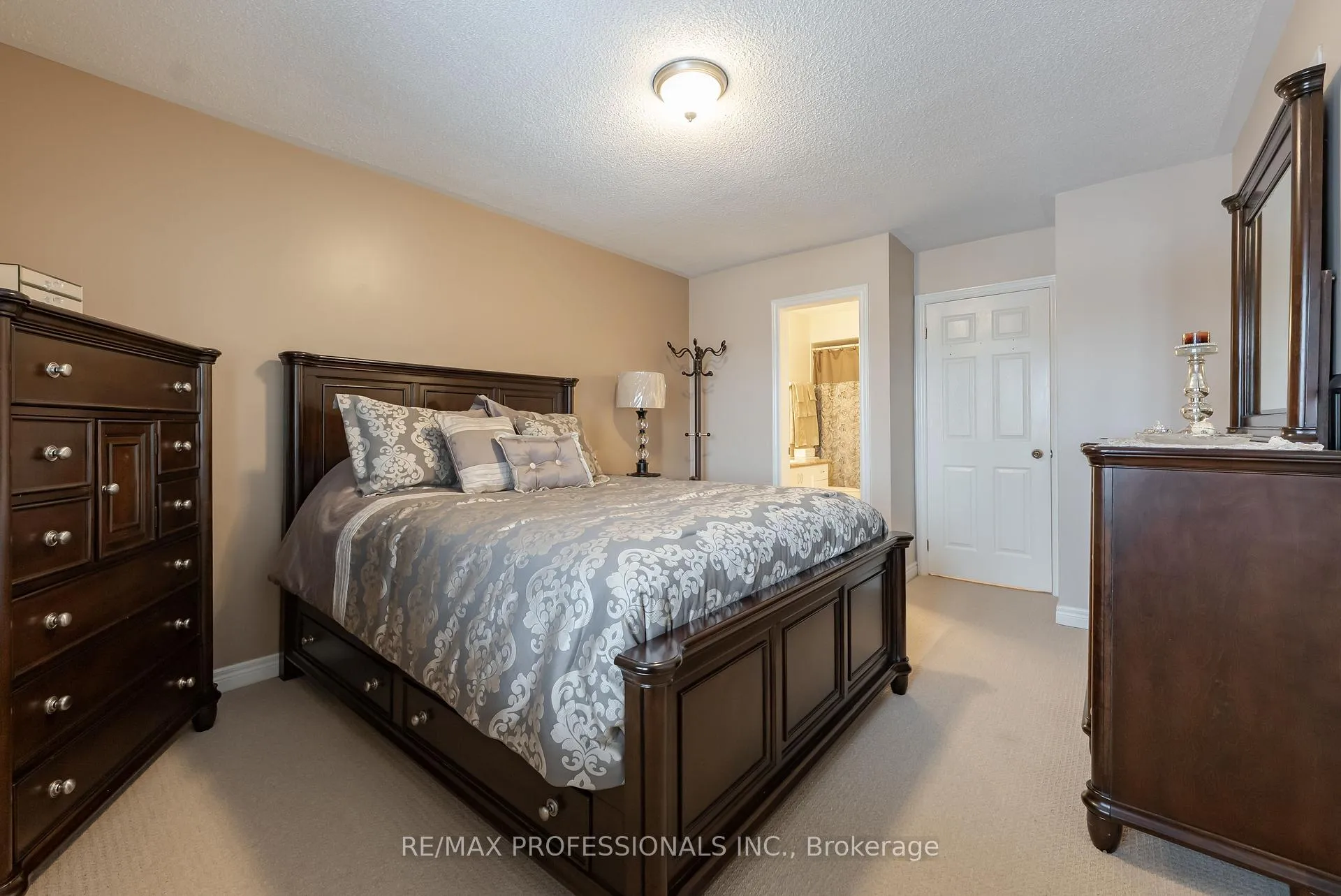 Photo 21 of 99 Desert Sand Drive, Brampton, Sandringham-Wellington — HOMEH