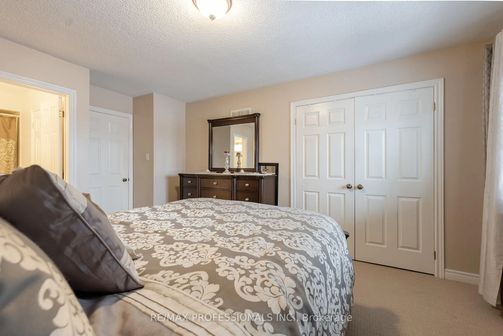 Photo 22 of 99 Desert Sand Drive, Brampton, Sandringham-Wellington — HOMEH
