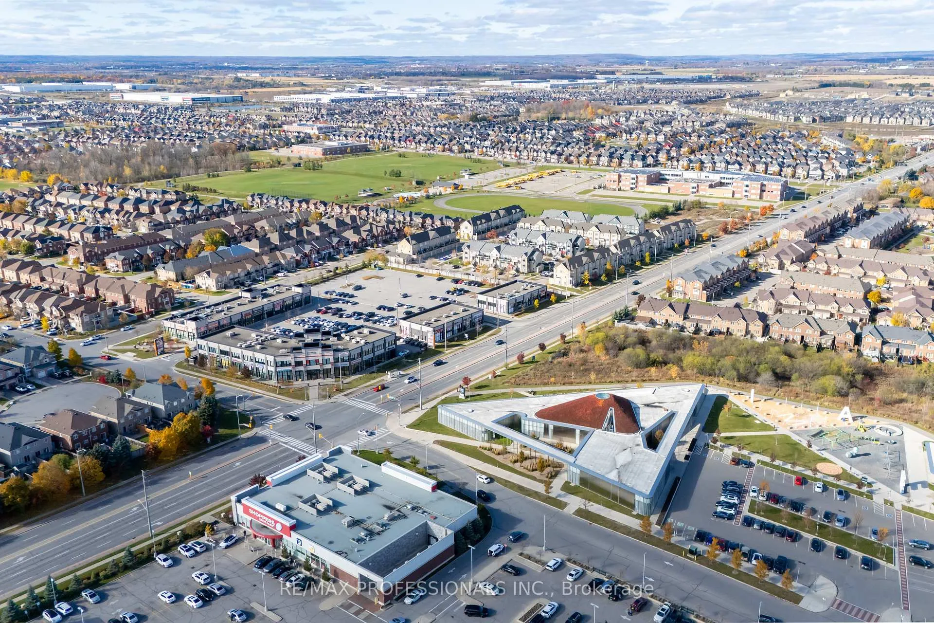 Photo 48 of 99 Desert Sand Drive, Brampton, Sandringham-Wellington — HOMEH