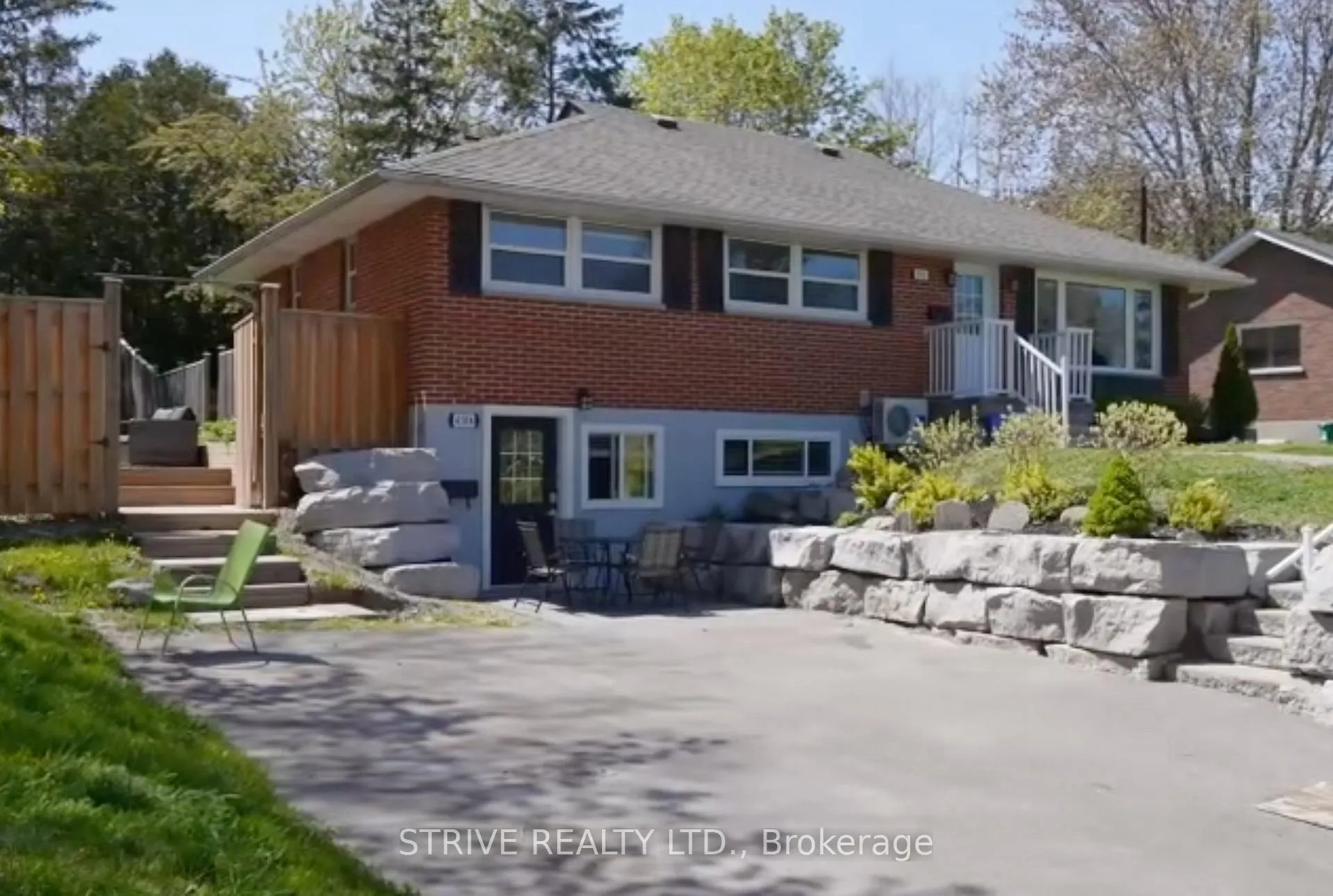 Photo 1 of Unit A, 410 Thornton Road, Oshawa, McLaughlin — HOMEH