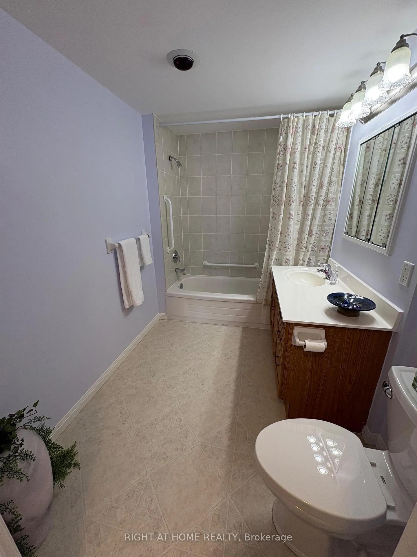 Photo 36 of Unit 310, 90 Dean Avenue, Barrie, Painswick South — HOMEH