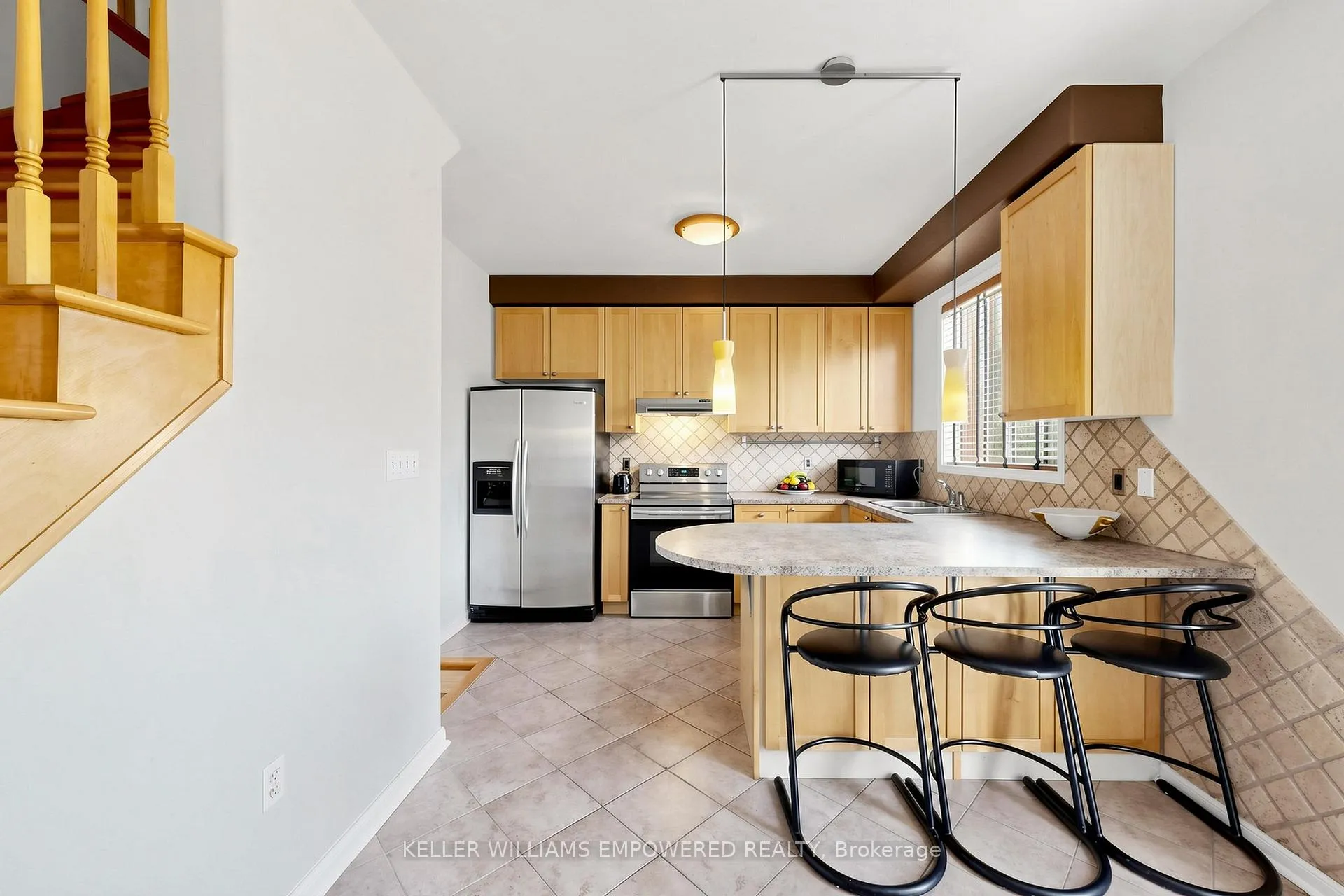 Photo 7 of 14 Patience Drive, Brampton, Fletcher's Meadow — HOMEH
