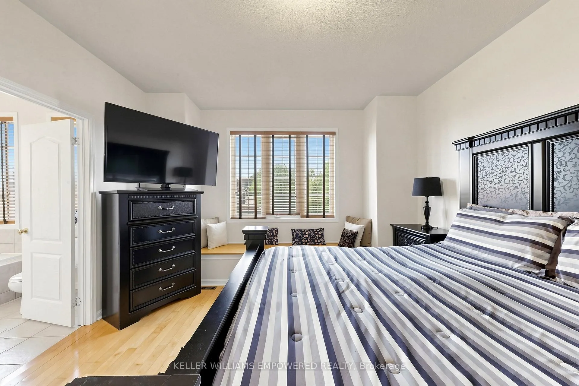Photo 16 of 14 Patience Drive, Brampton, Fletcher's Meadow — HOMEH