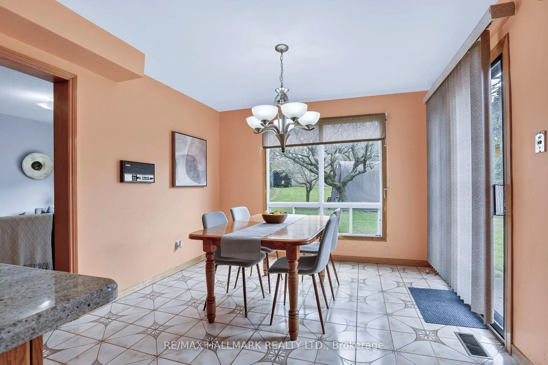 Photo 11 of 11 Greenvale Terrace, Scarborough, West Hill — HOMEH