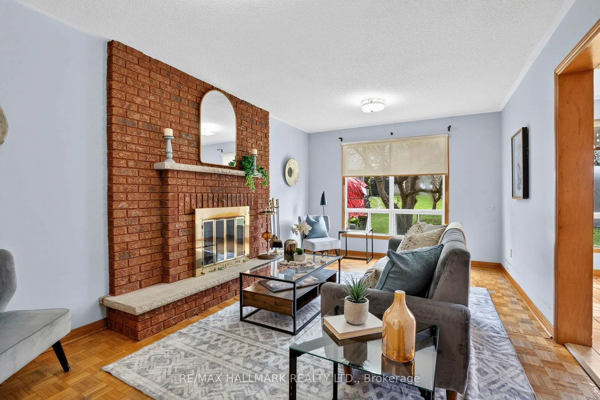 Photo 2 of 11 Greenvale Terrace, Scarborough, West Hill — HOMEH