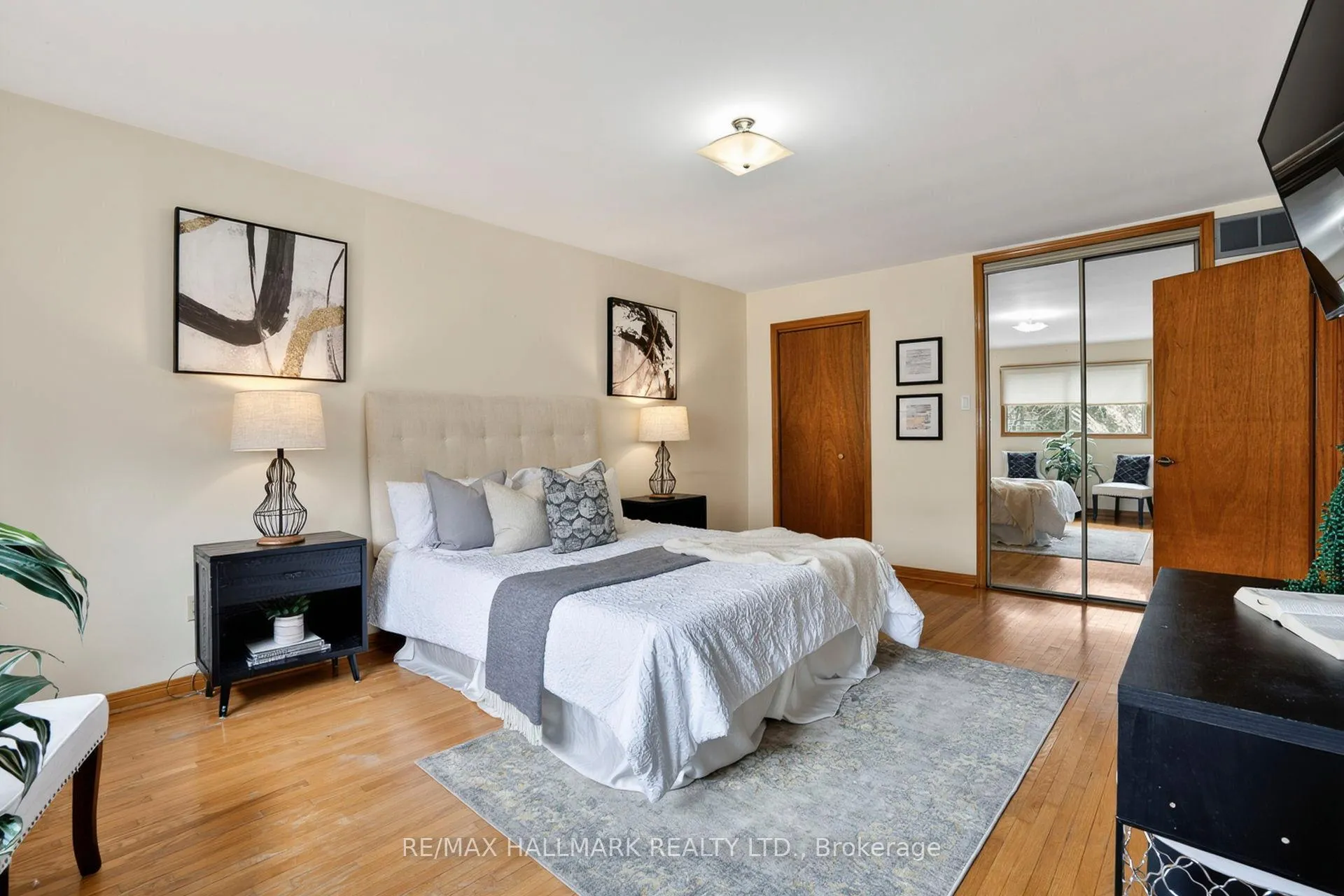 Photo 14 of 11 Greenvale Terrace, Scarborough, West Hill — HOMEH