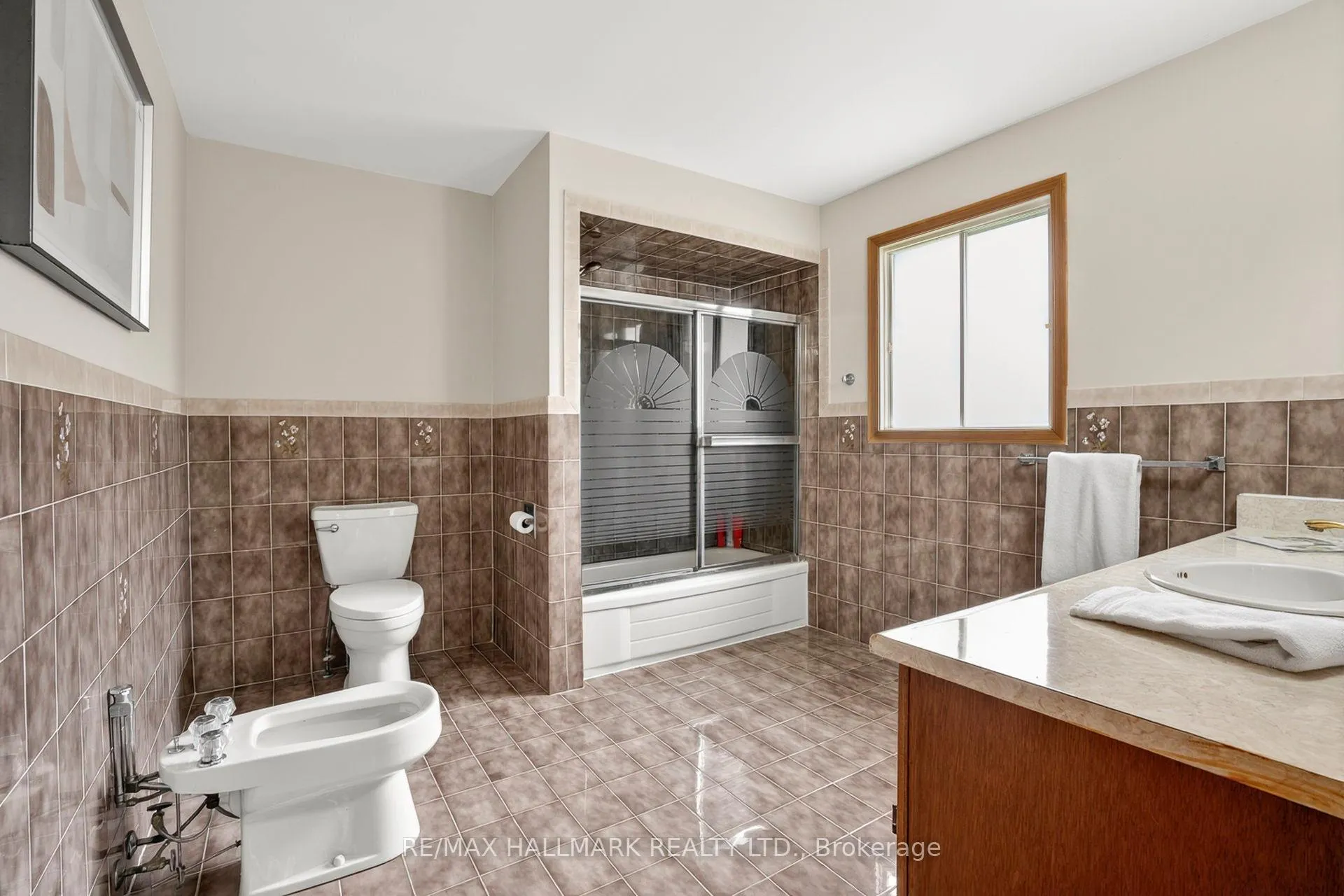 Photo 15 of 11 Greenvale Terrace, Scarborough, West Hill — HOMEH