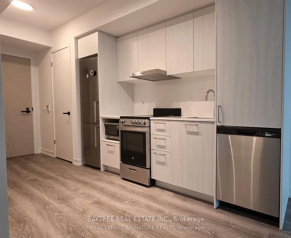 Photo 2 of Unit 3302, 195 Commerce Street, Vaughan, Vaughan Corporate Centre — HOMEH