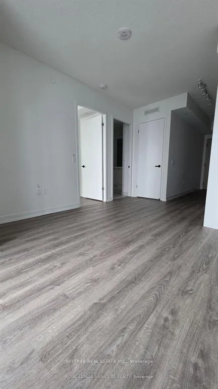 Photo 5 of Unit 3302, 195 Commerce Street, Vaughan, Vaughan Corporate Centre — HOMEH