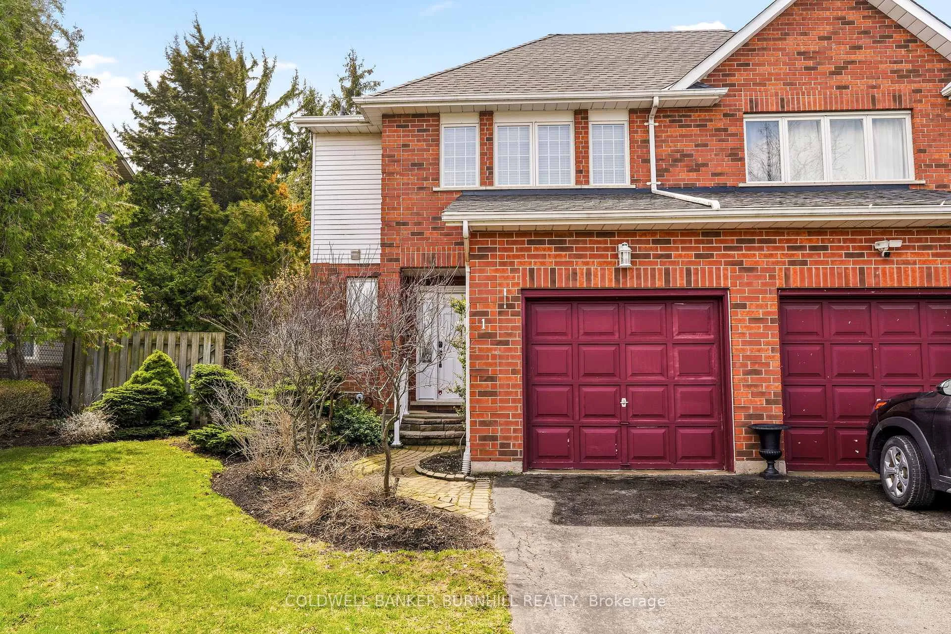 Photo 1 of 1 Tomahawk Drive, Grimsby, Grimsby East — HOMEH