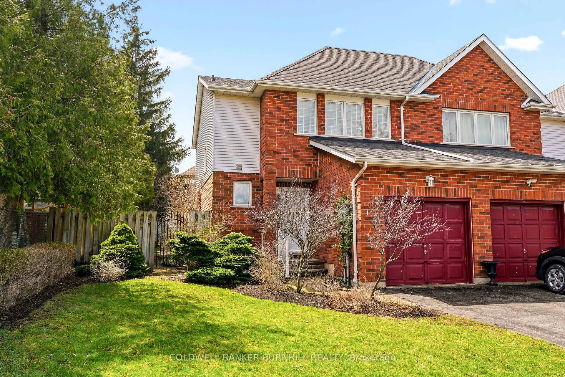 Photo 2 of 1 Tomahawk Drive, Grimsby, Grimsby East — HOMEH