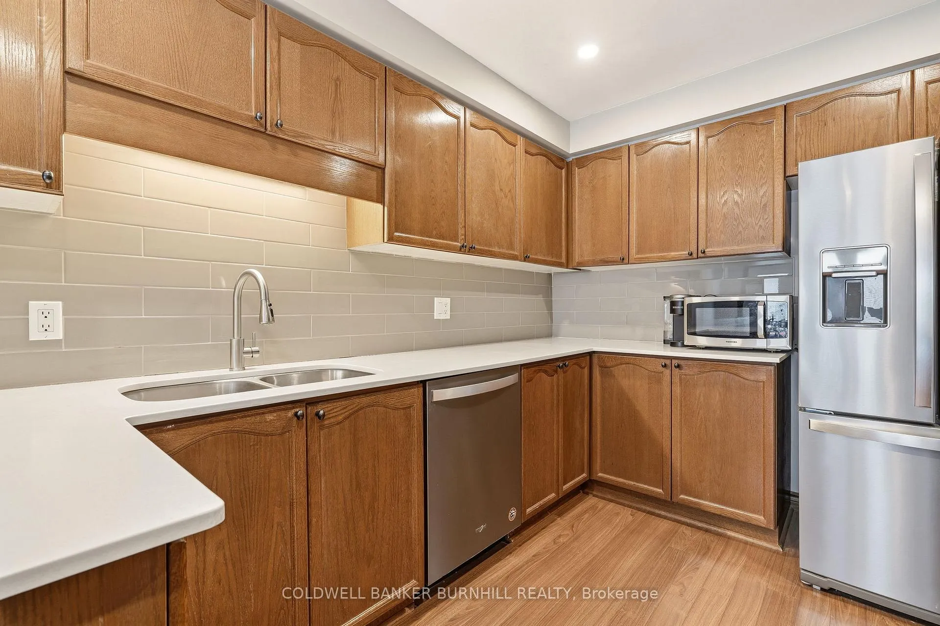 Photo 15 of 1 Tomahawk Drive, Grimsby, Grimsby East — HOMEH