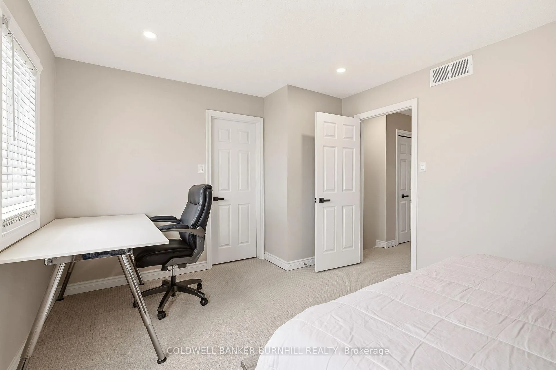 Photo 29 of 1 Tomahawk Drive, Grimsby, Grimsby East — HOMEH