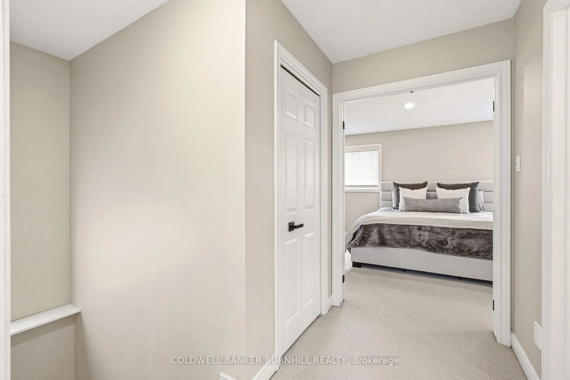 Photo 31 of 1 Tomahawk Drive, Grimsby, Grimsby East — HOMEH