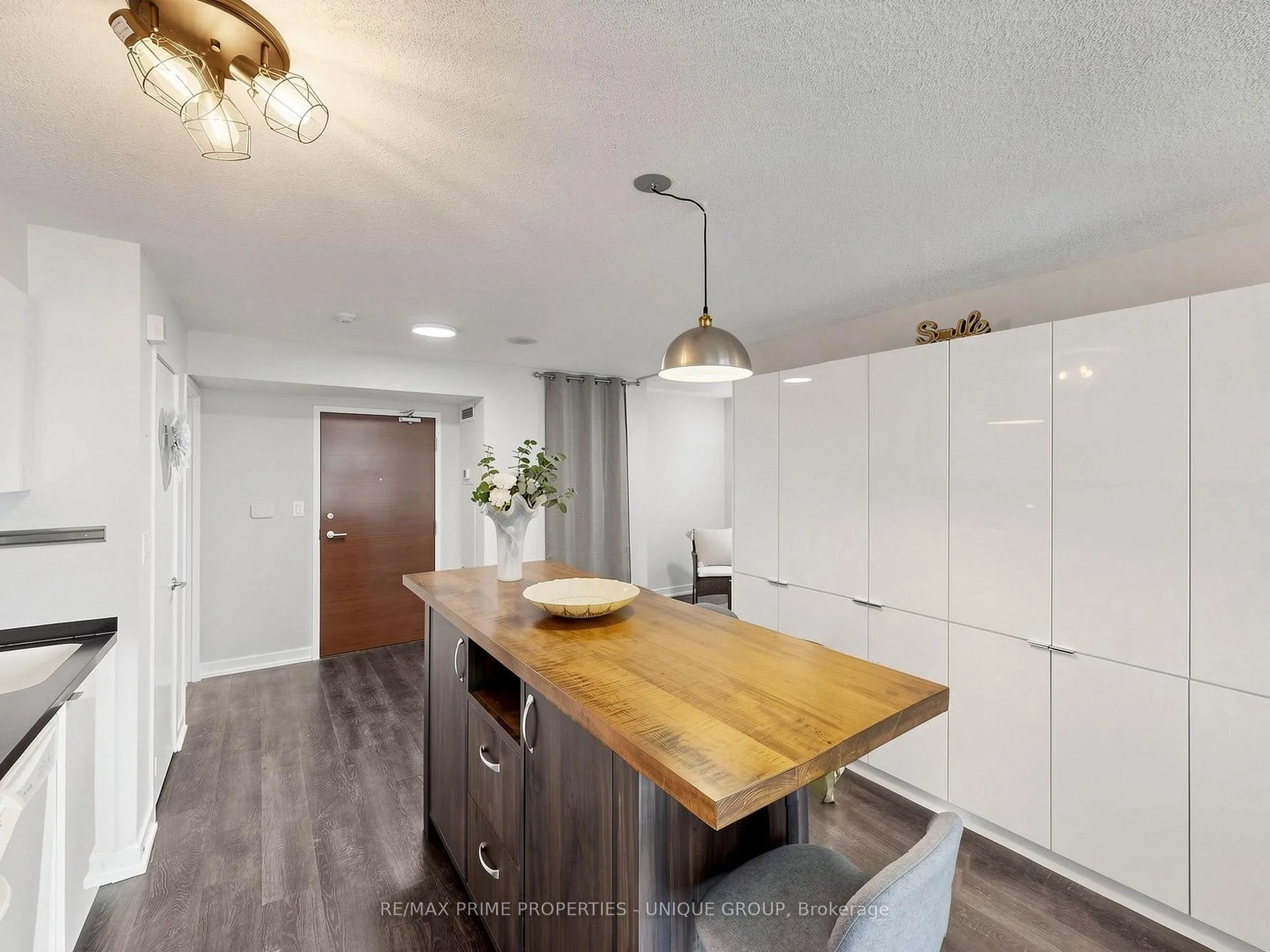Photo 9 of Unit 529, 10 Capreol Court, Toronto, Waterfront Communities — HOMEH