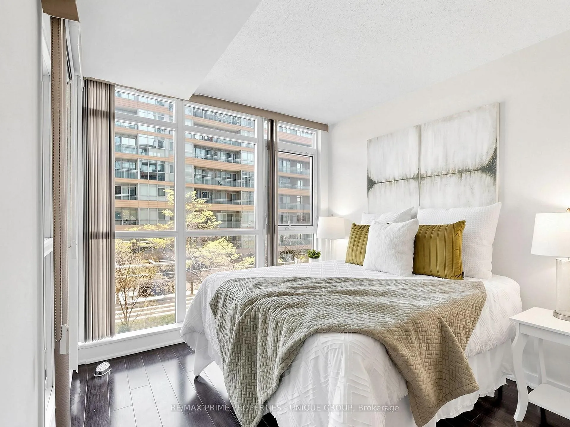 Photo 17 of Unit 529, 10 Capreol Court, Toronto, Waterfront Communities — HOMEH
