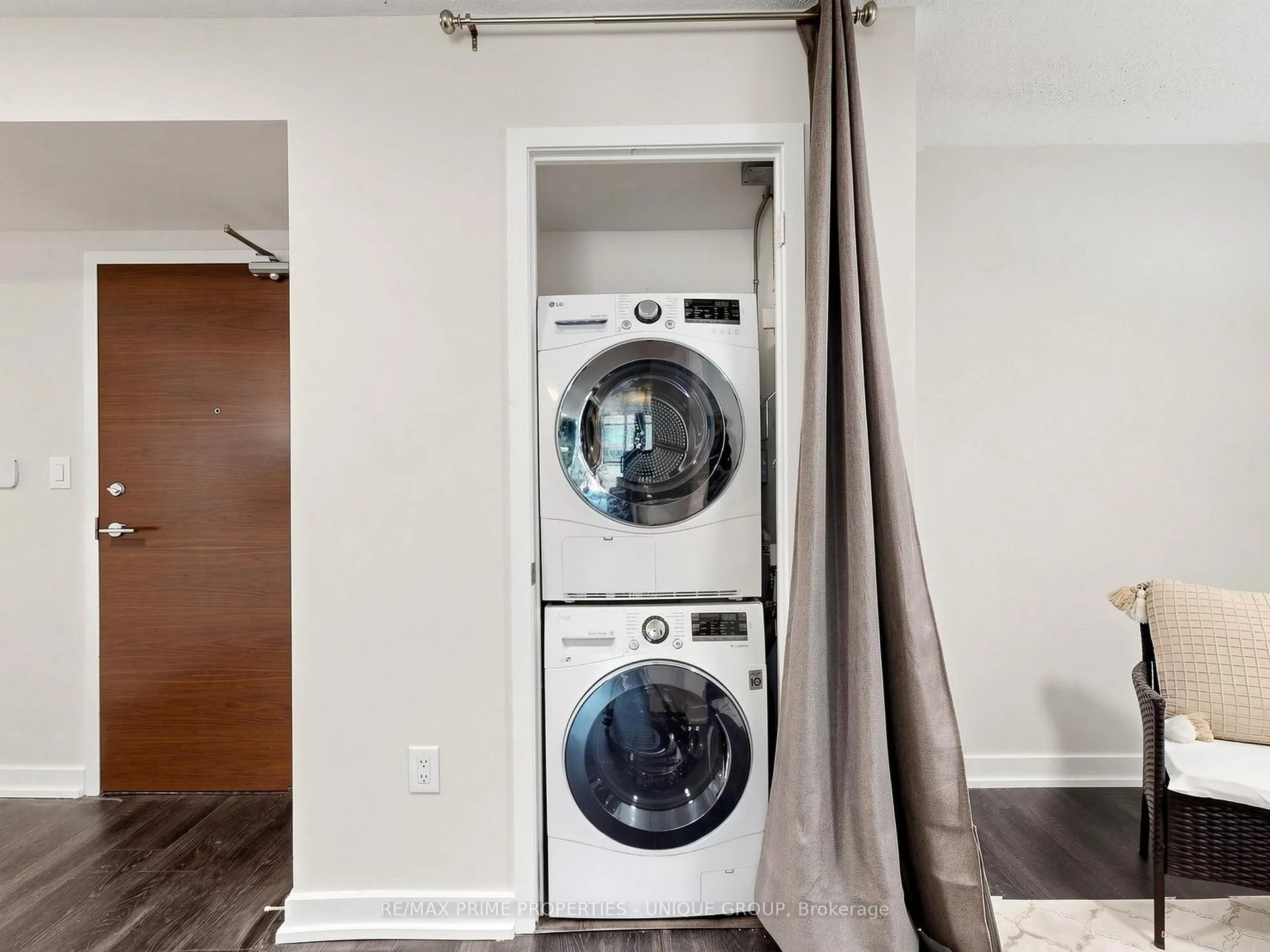 Photo 25 of Unit 529, 10 Capreol Court, Toronto, Waterfront Communities — HOMEH