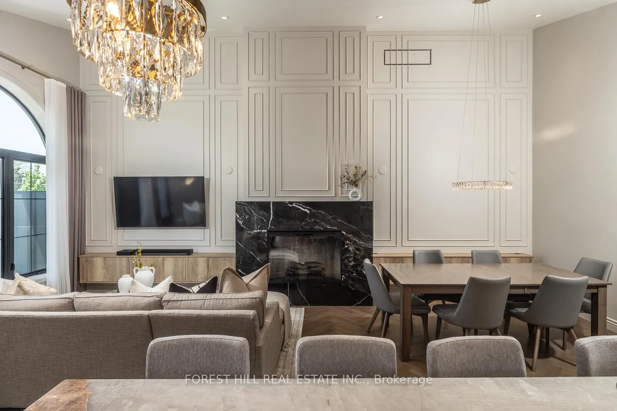 Photo 4 of 596 Woodbridge Avenue, Vaughan, West Woodbridge — HOMEH