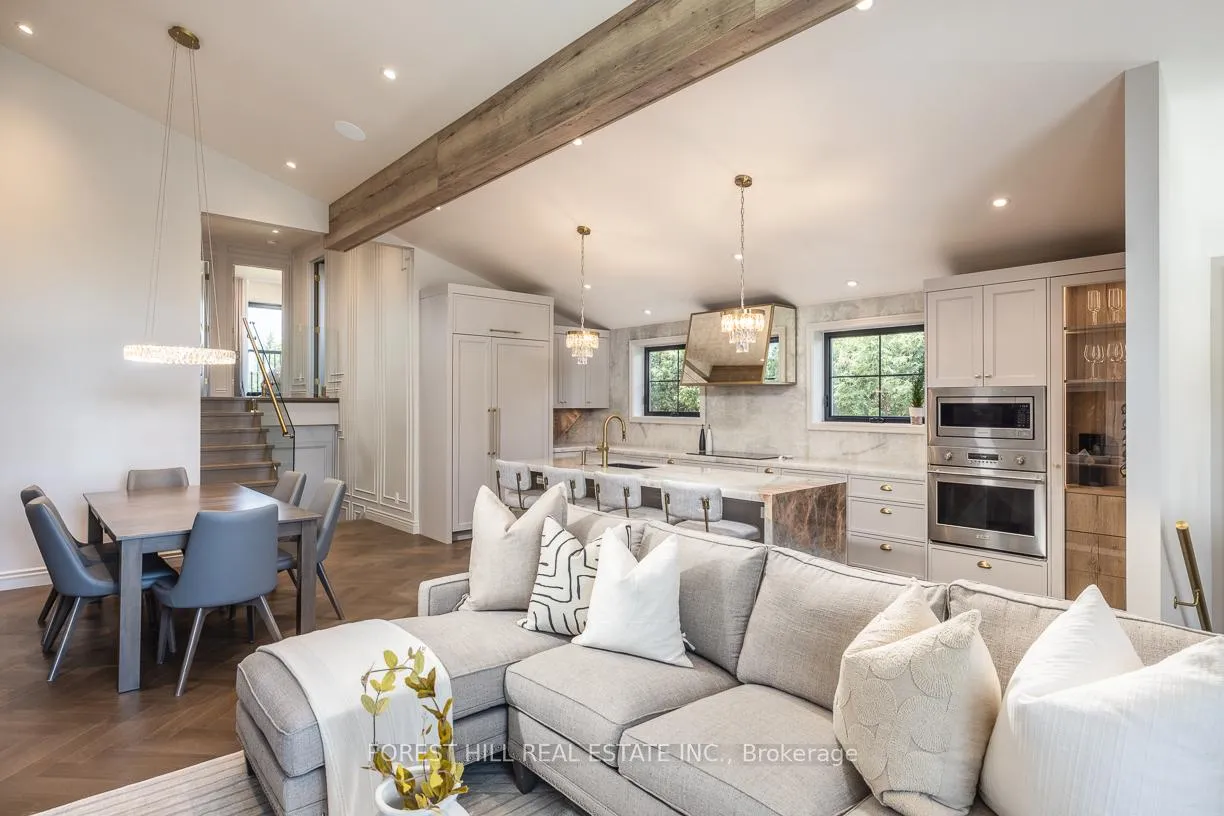 Photo 5 of 596 Woodbridge Avenue, Vaughan, West Woodbridge — HOMEH
