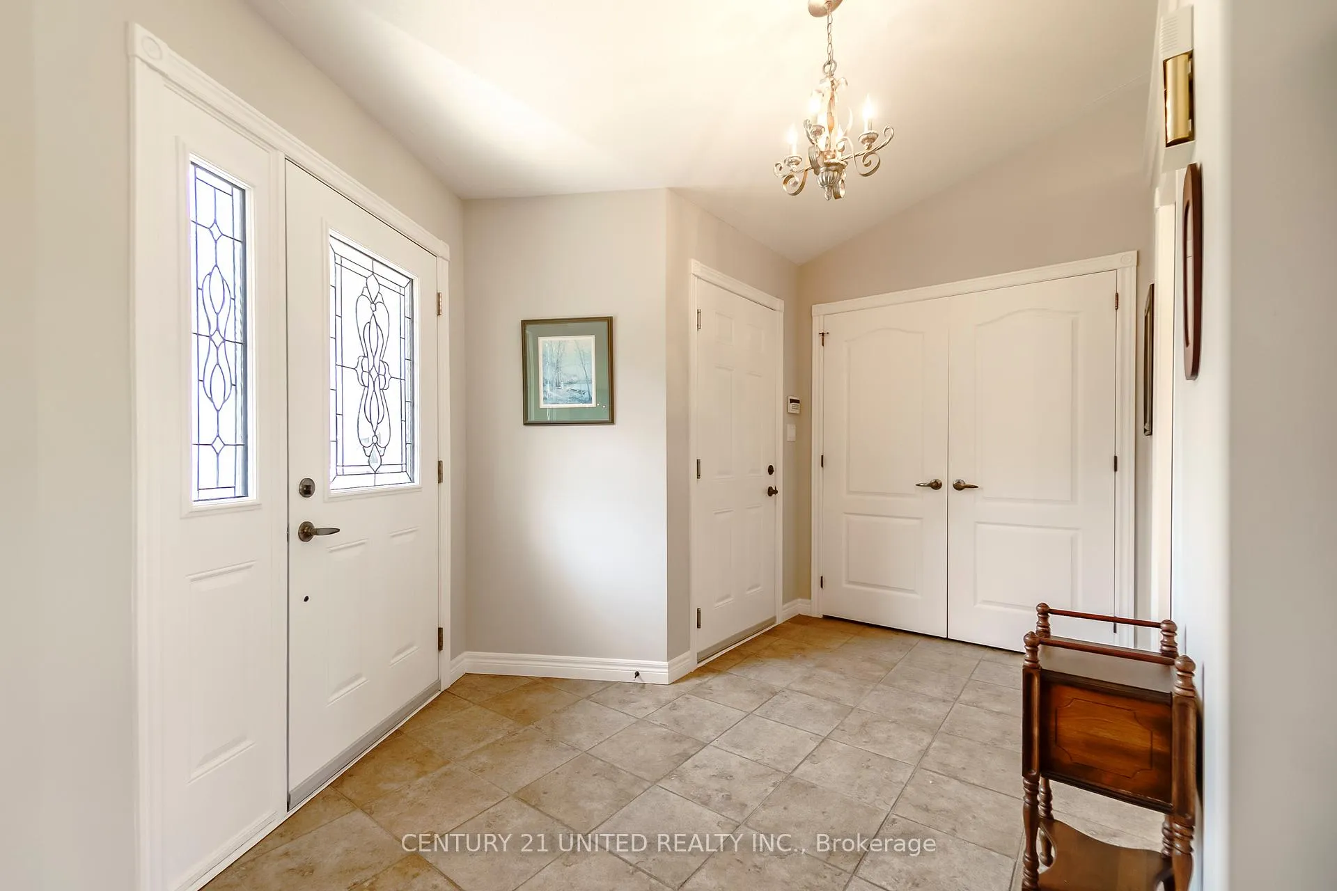 Photo 3 of Unit 16, 227 Carnegie Avenue, Peterborough, Northcrest Ward 5 — HOMEH