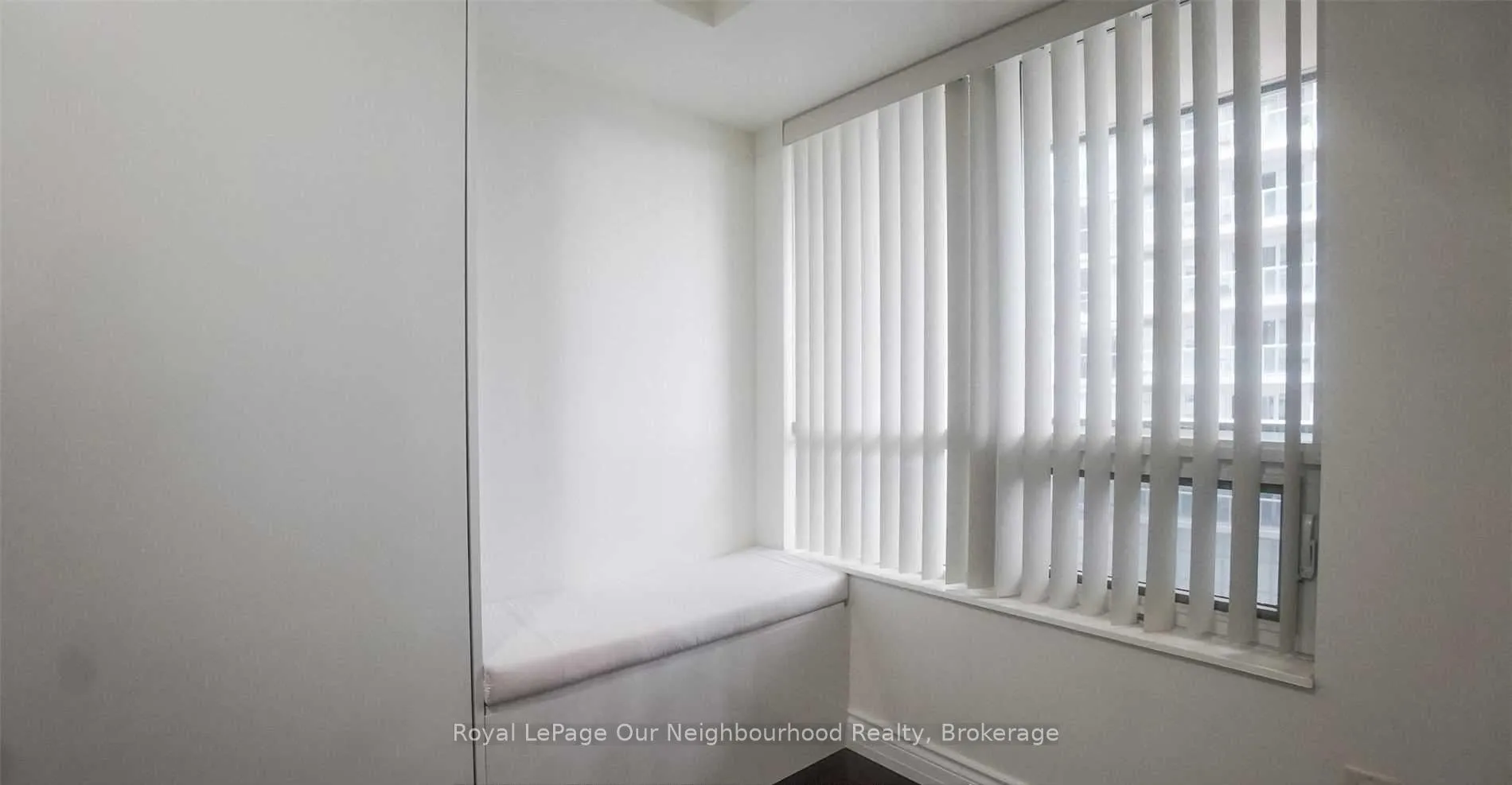 Photo 15 of Unit 603, 20 Blue Jays Way, Toronto, Waterfront Communities — HOMEH