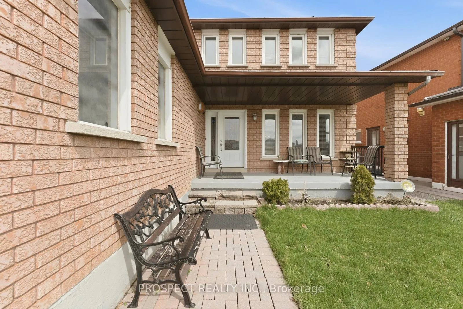 Photo 4 of 8435 Martin Grove Road, Vaughan, West Woodbridge — HOMEH