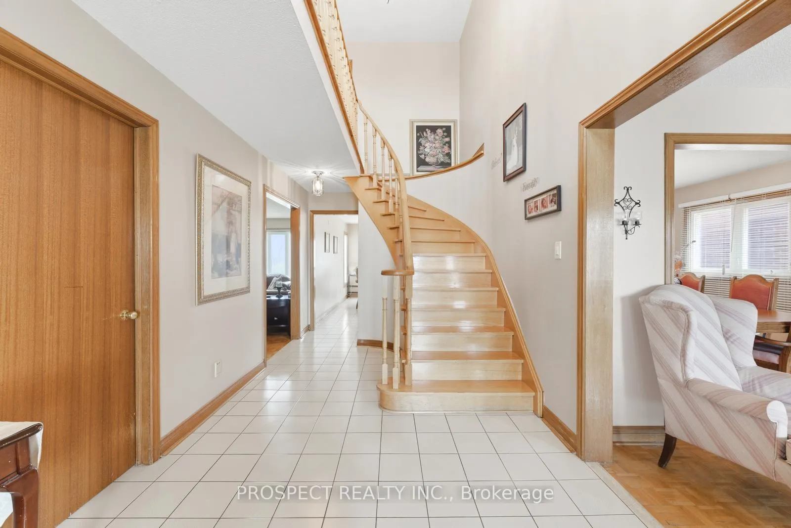 Photo 6 of 8435 Martin Grove Road, Vaughan, West Woodbridge — HOMEH