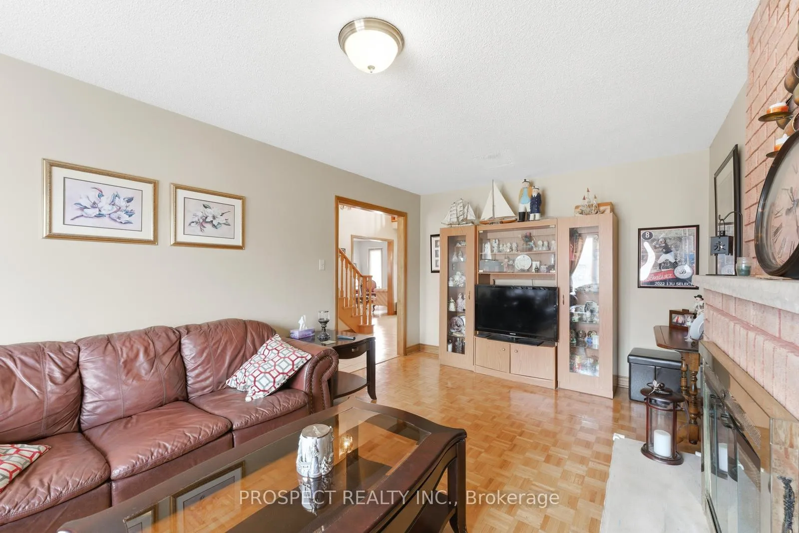 Photo 9 of 8435 Martin Grove Road, Vaughan, West Woodbridge — HOMEH
