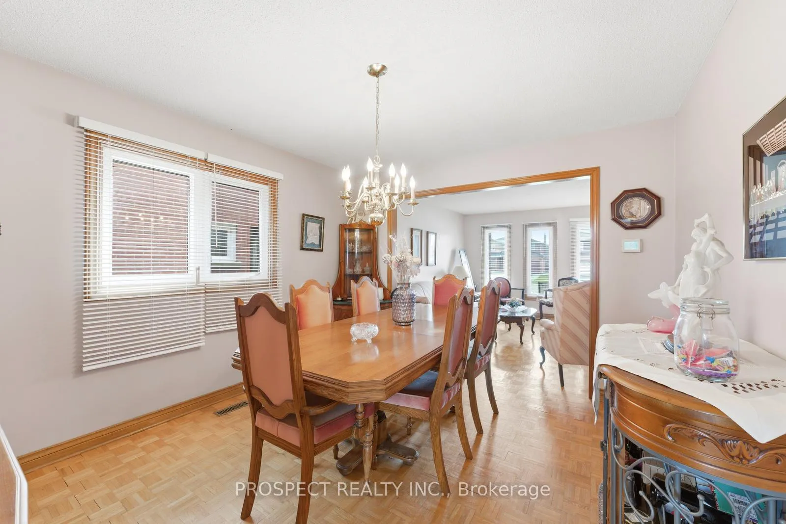 Photo 13 of 8435 Martin Grove Road, Vaughan, West Woodbridge — HOMEH