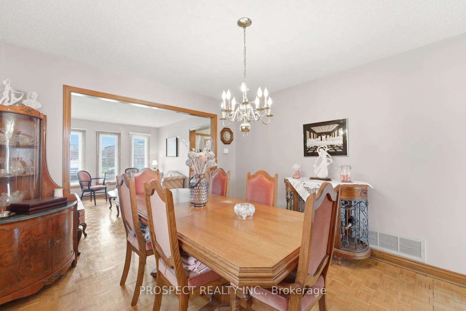 Photo 14 of 8435 Martin Grove Road, Vaughan, West Woodbridge — HOMEH