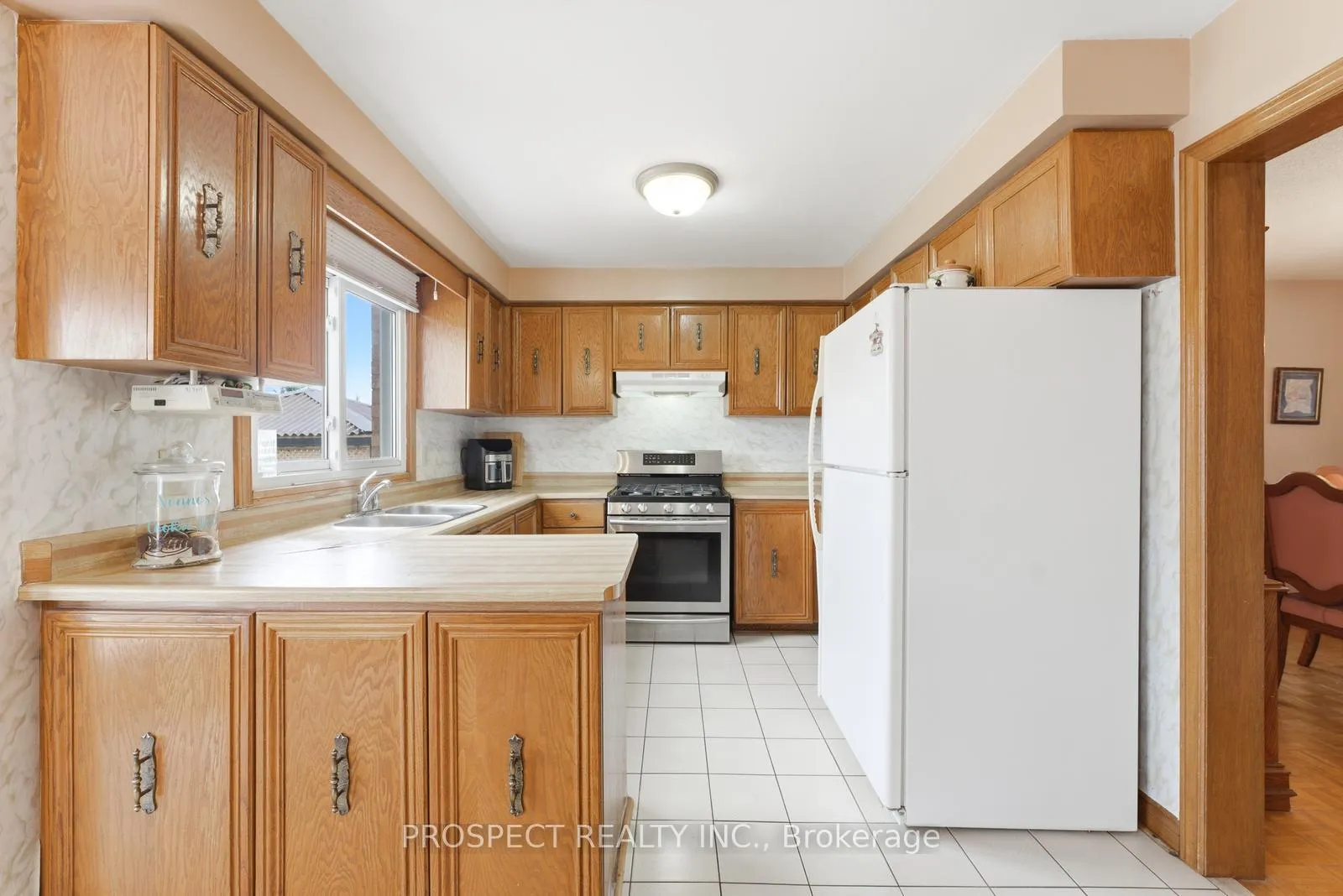 Photo 17 of 8435 Martin Grove Road, Vaughan, West Woodbridge — HOMEH