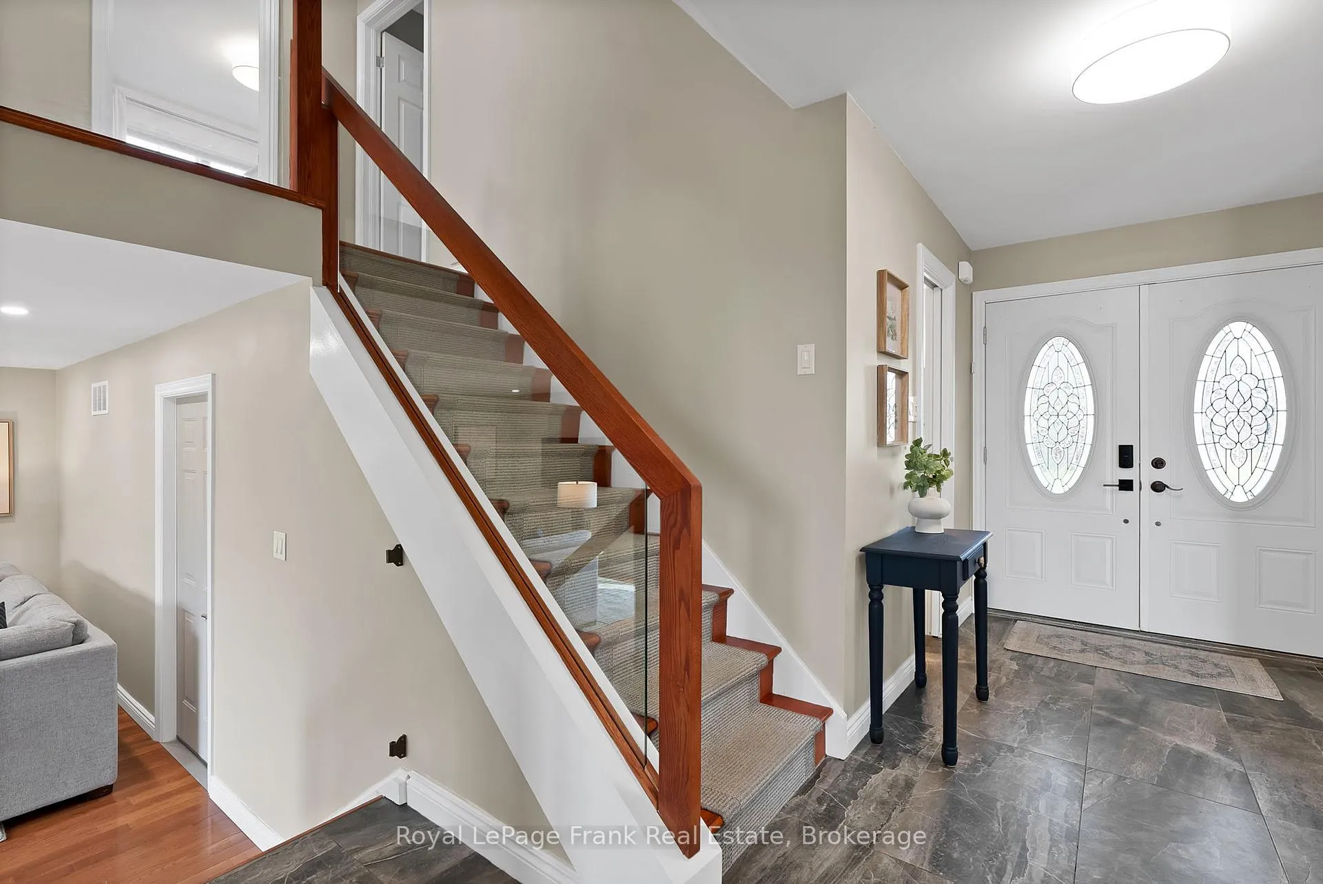 Photo 12 of 8 Gamron Avenue, Uxbridge, Rural Uxbridge — HOMEH
