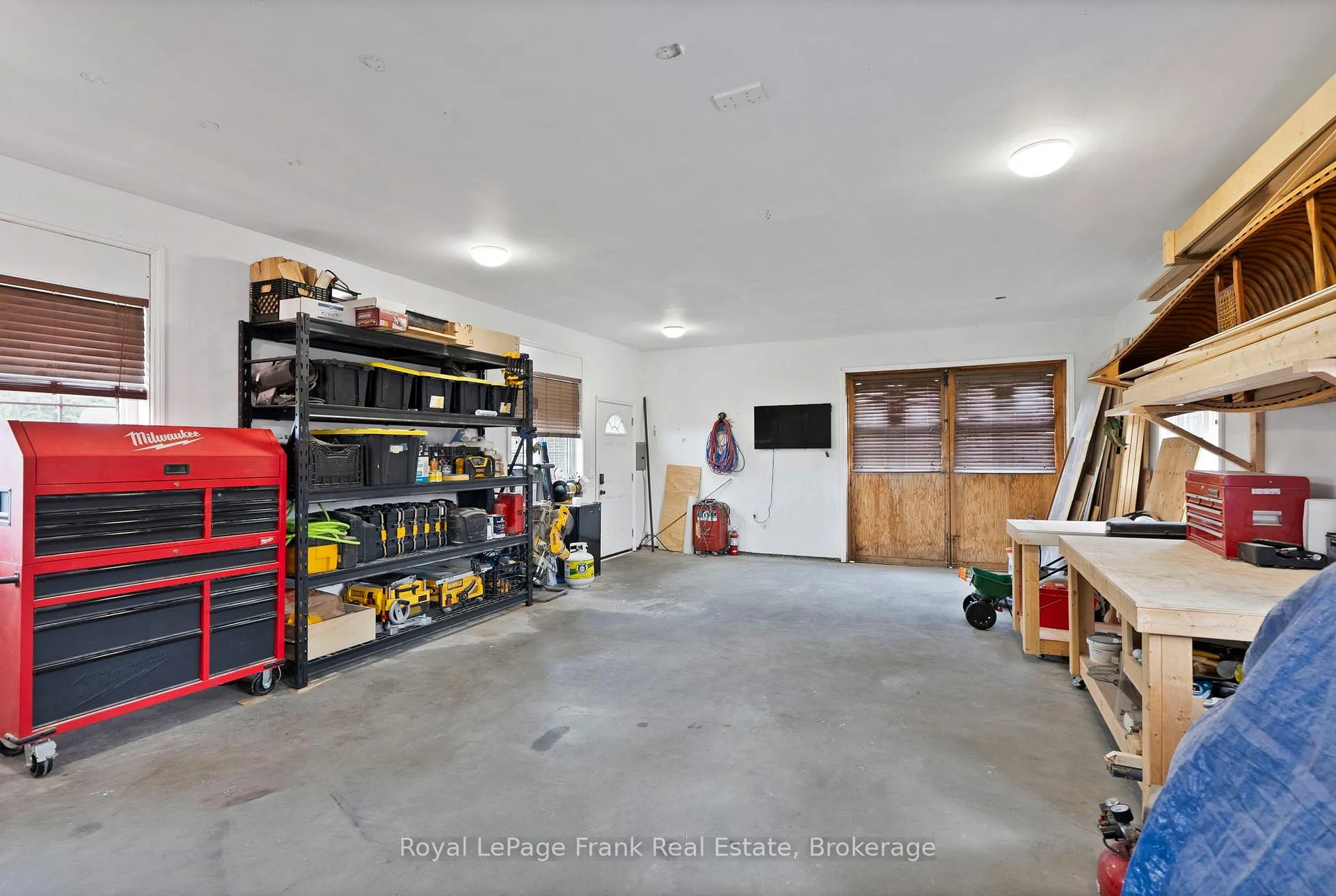 Photo 44 of 8 Gamron Avenue, Uxbridge, Rural Uxbridge — HOMEH