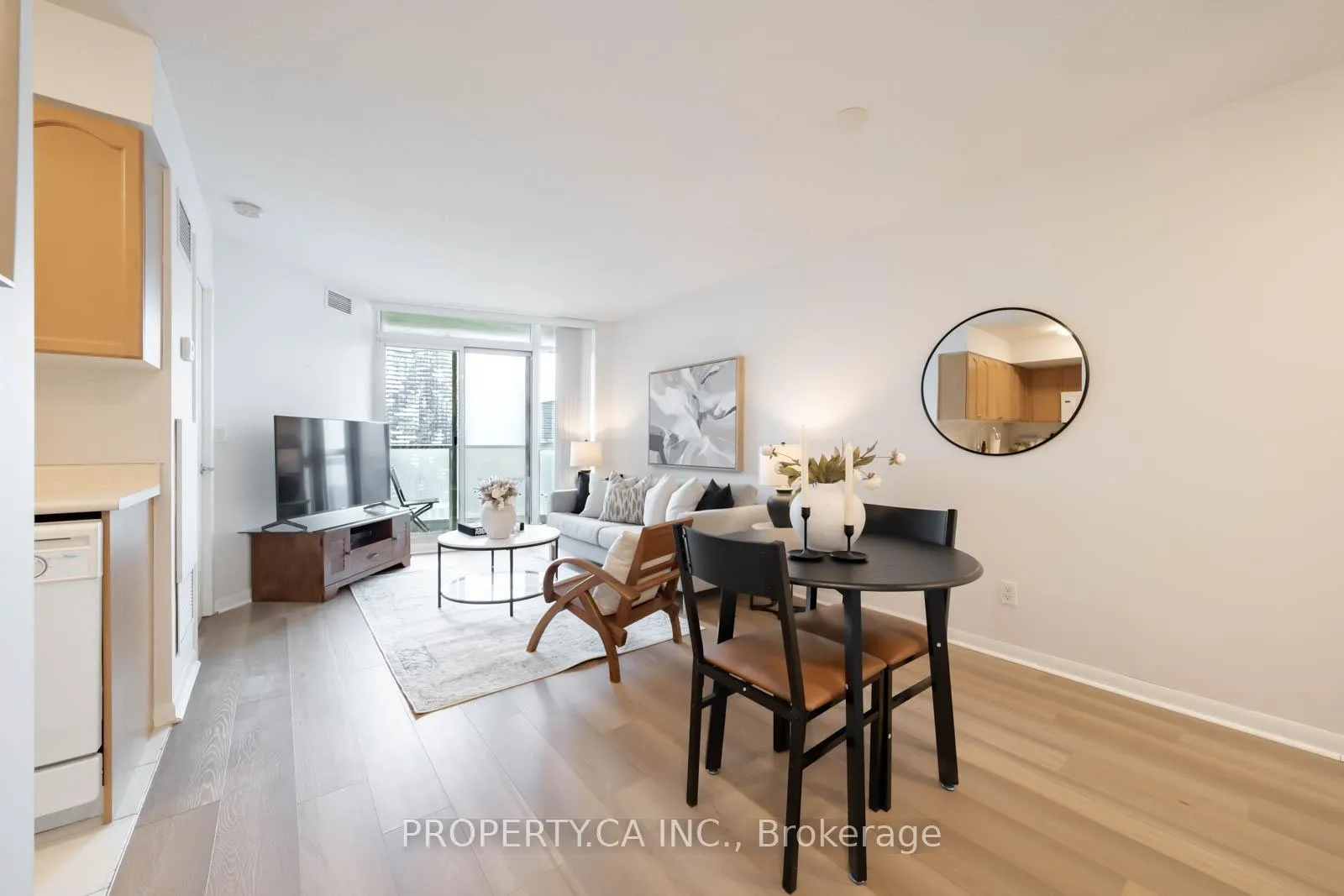 Photo 4 of Unit 3009, 18 Yonge Street, Toronto, Waterfront Communities — HOMEH