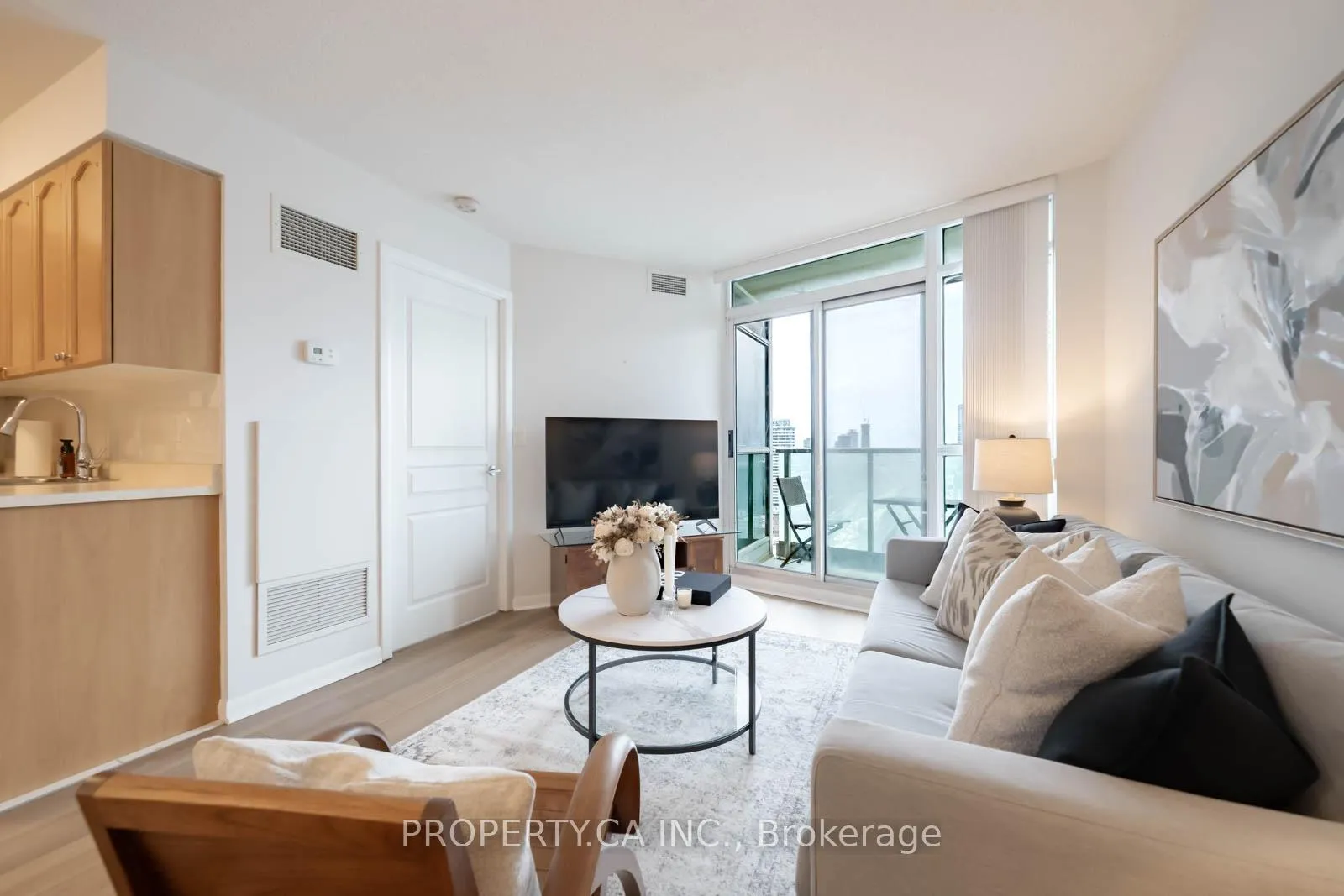 Photo 5 of Unit 3009, 18 Yonge Street, Toronto, Waterfront Communities — HOMEH