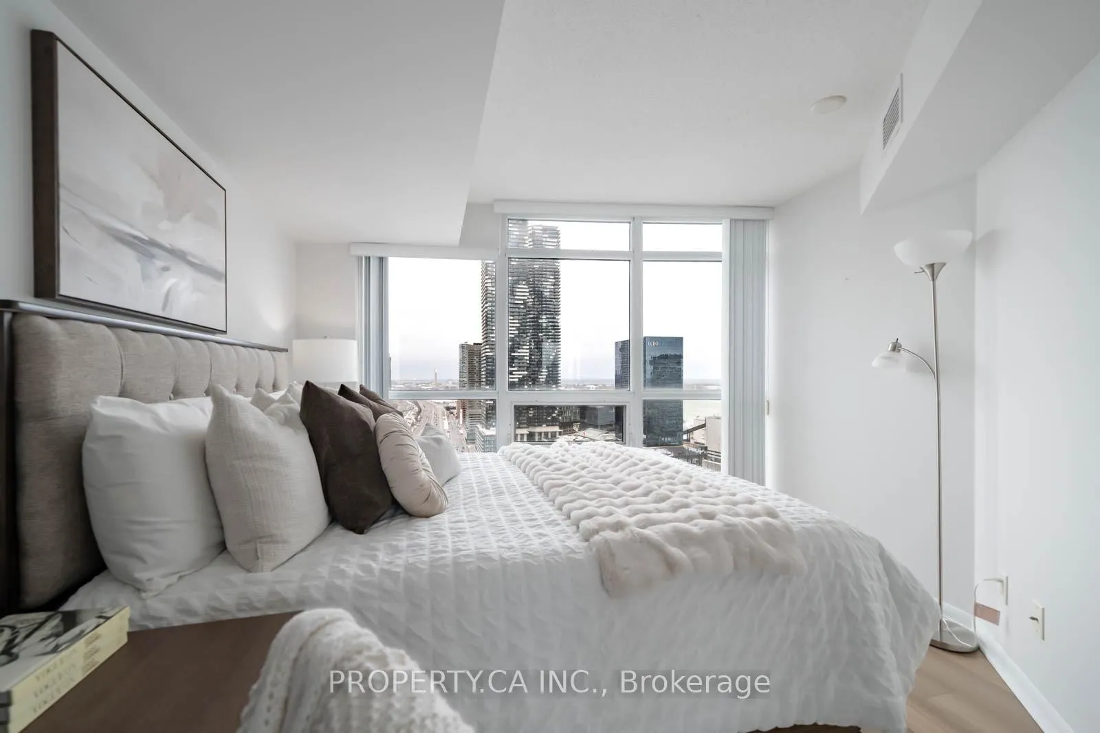 Photo 10 of Unit 3009, 18 Yonge Street, Toronto, Waterfront Communities — HOMEH
