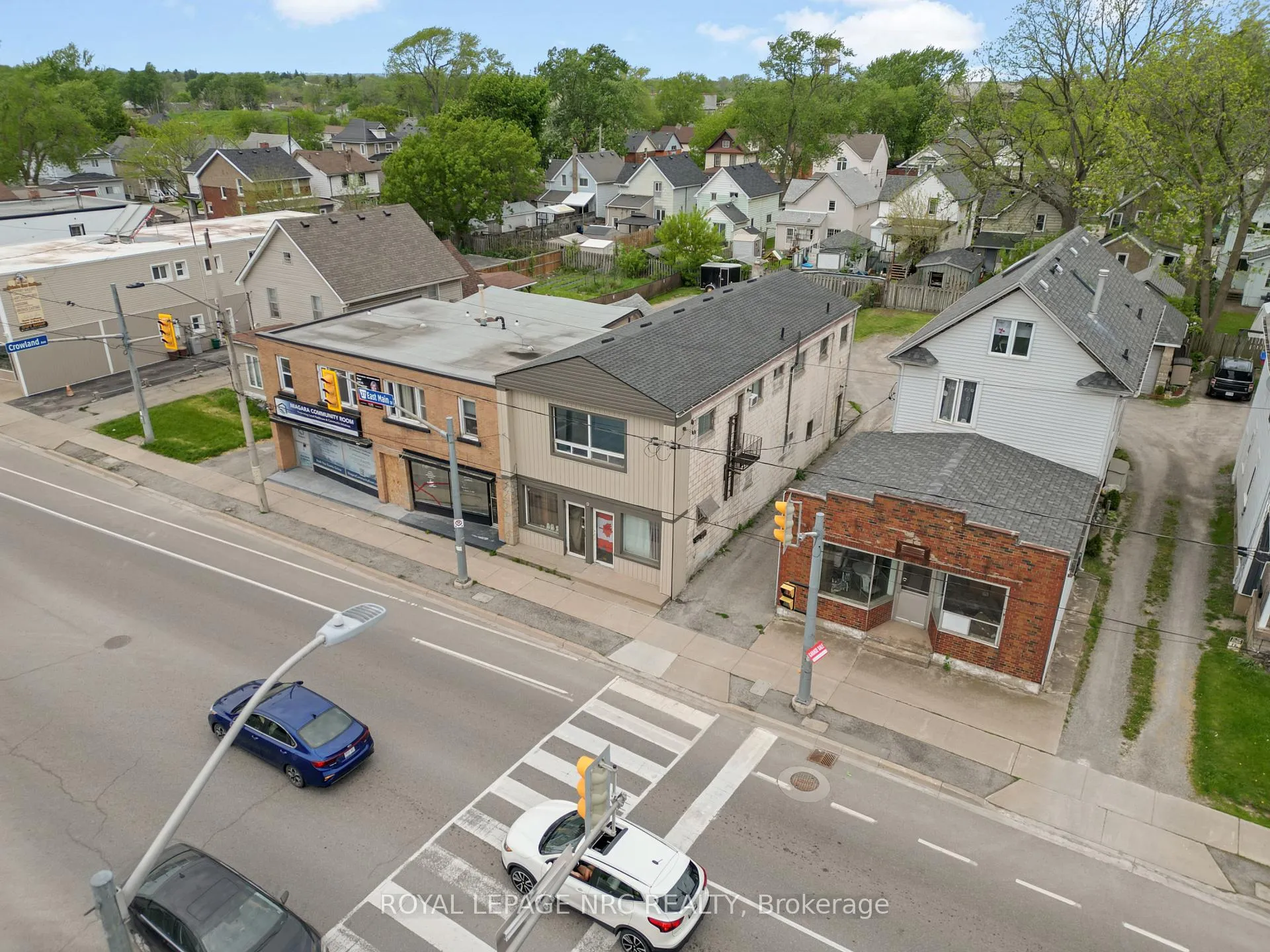 Photo 2 of 478 East Main Street, Welland, Welland Downtown — HOMEH