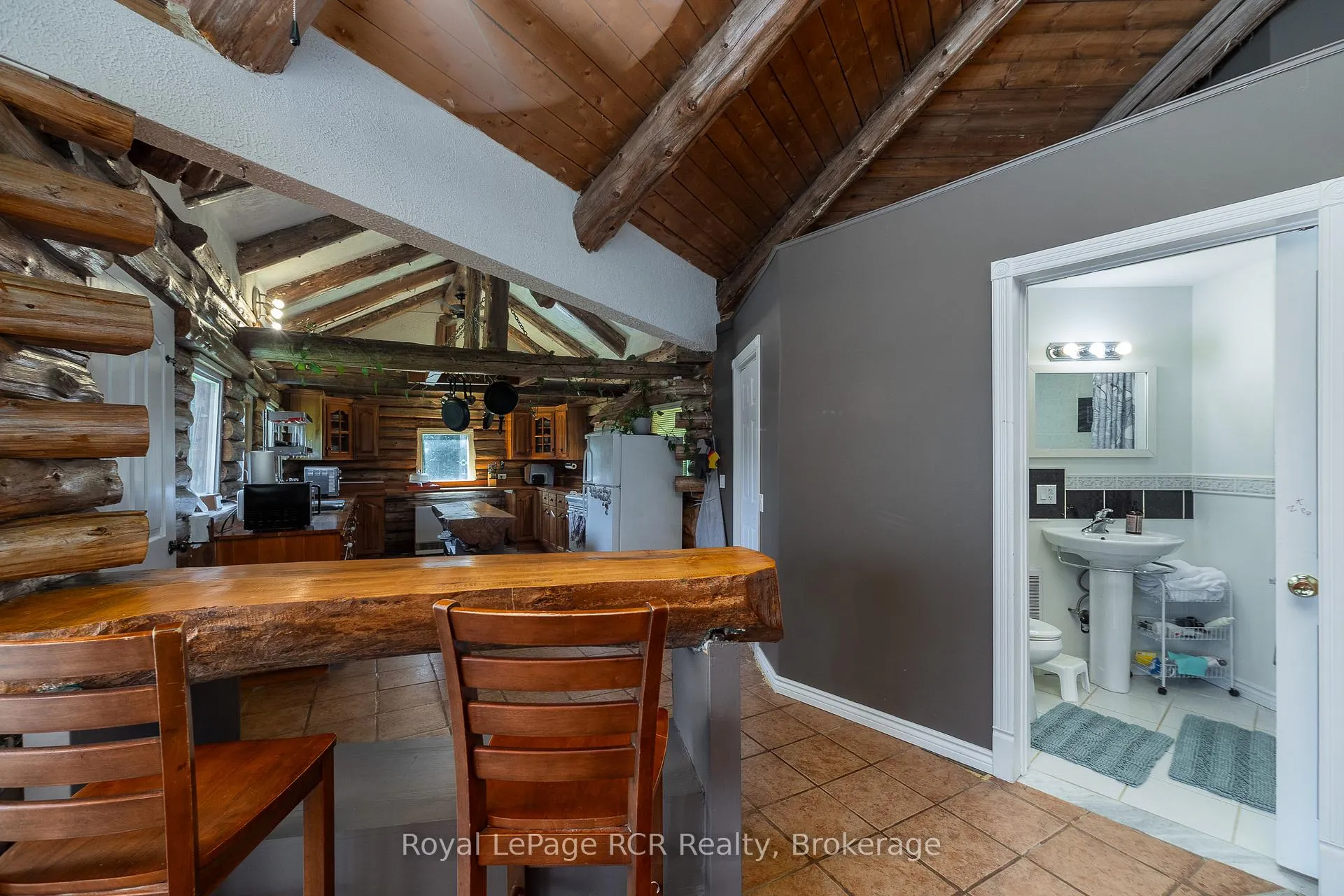 Photo 10 of 776318 Highway 10, Chatsworth — HOMEH