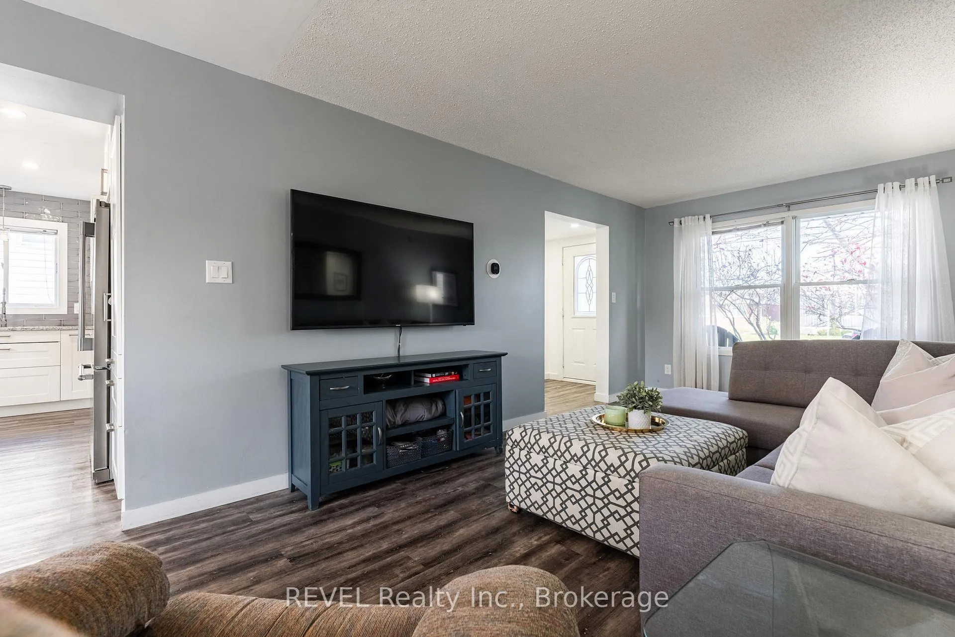 Photo 9 of 259 Vansickle Road, St. Catharines, Rykert/Vansickle — HOMEH