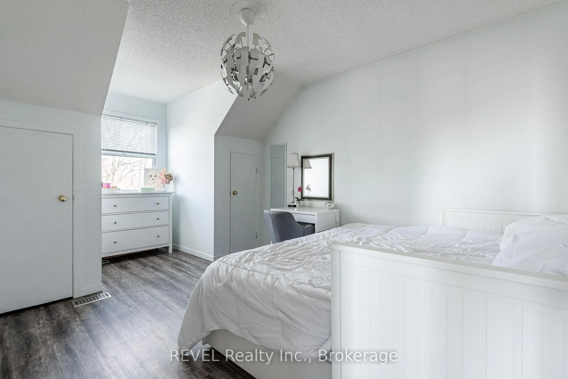 Photo 34 of 259 Vansickle Road, St. Catharines, Rykert/Vansickle — HOMEH