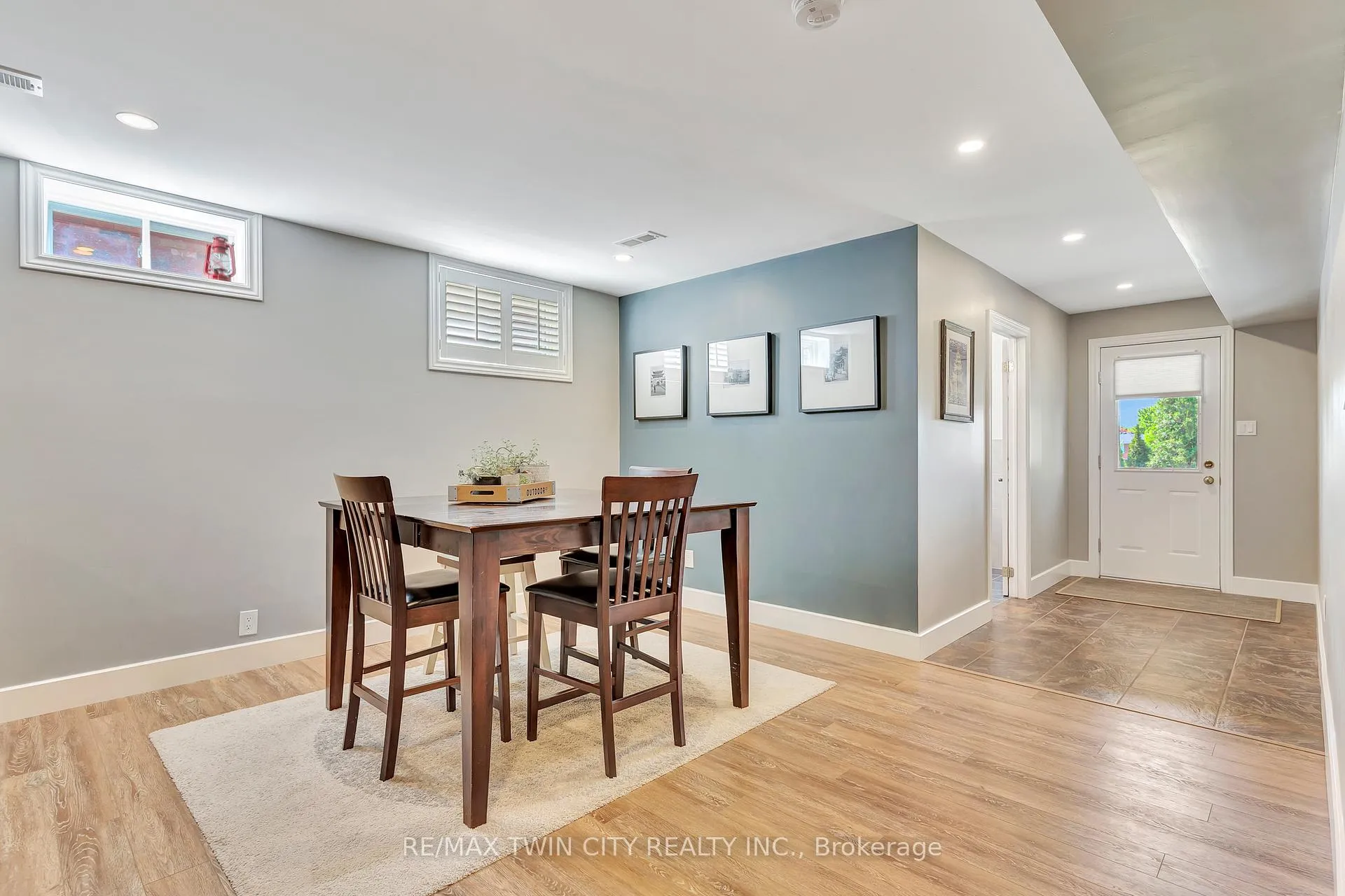 Photo 31 of 3 Russell Crescent, Brant, South Dumfries — HOMEH